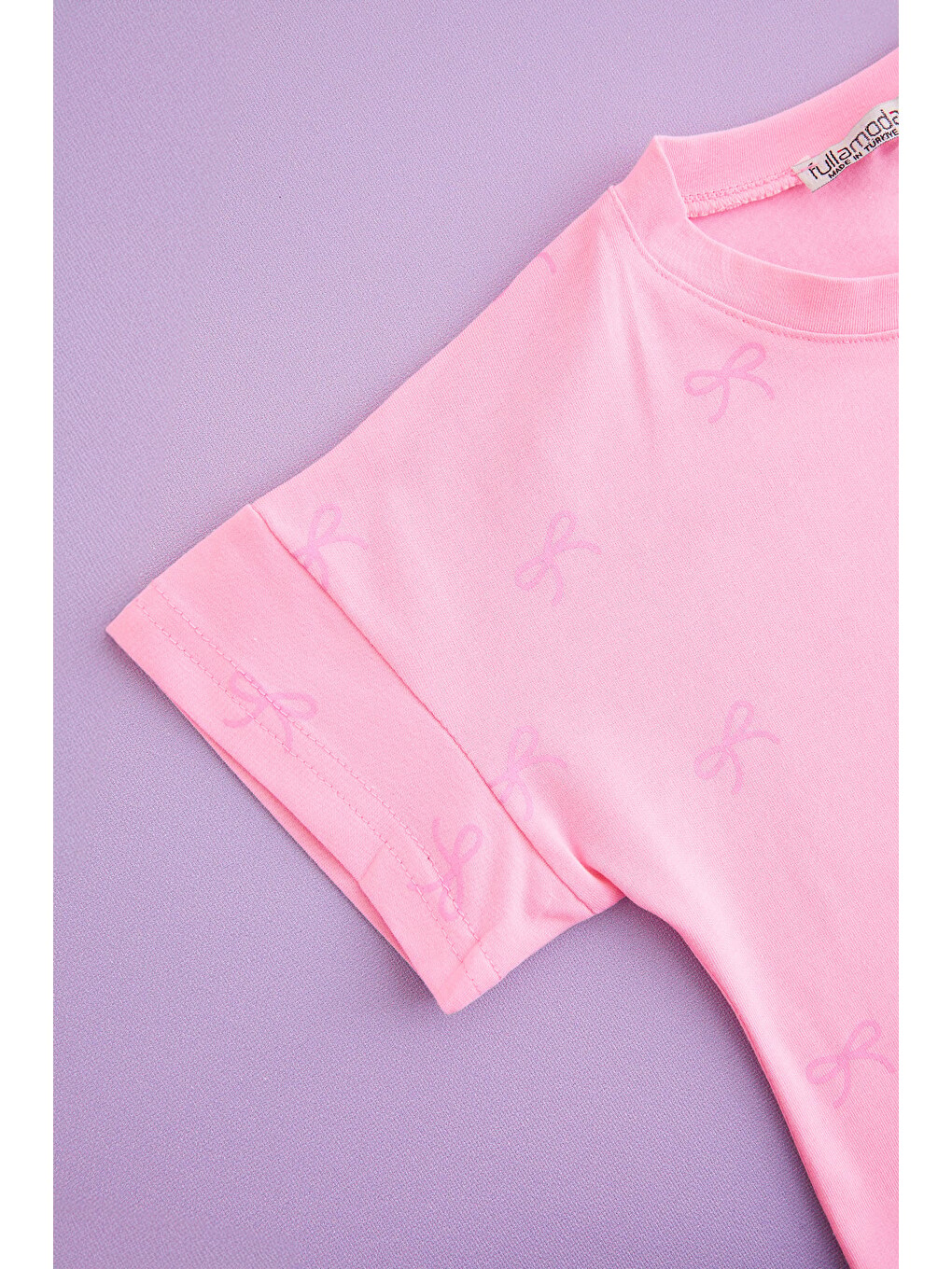 Pembe Fiyonk Baskılı Kız Çocuk Crop Tişört-1