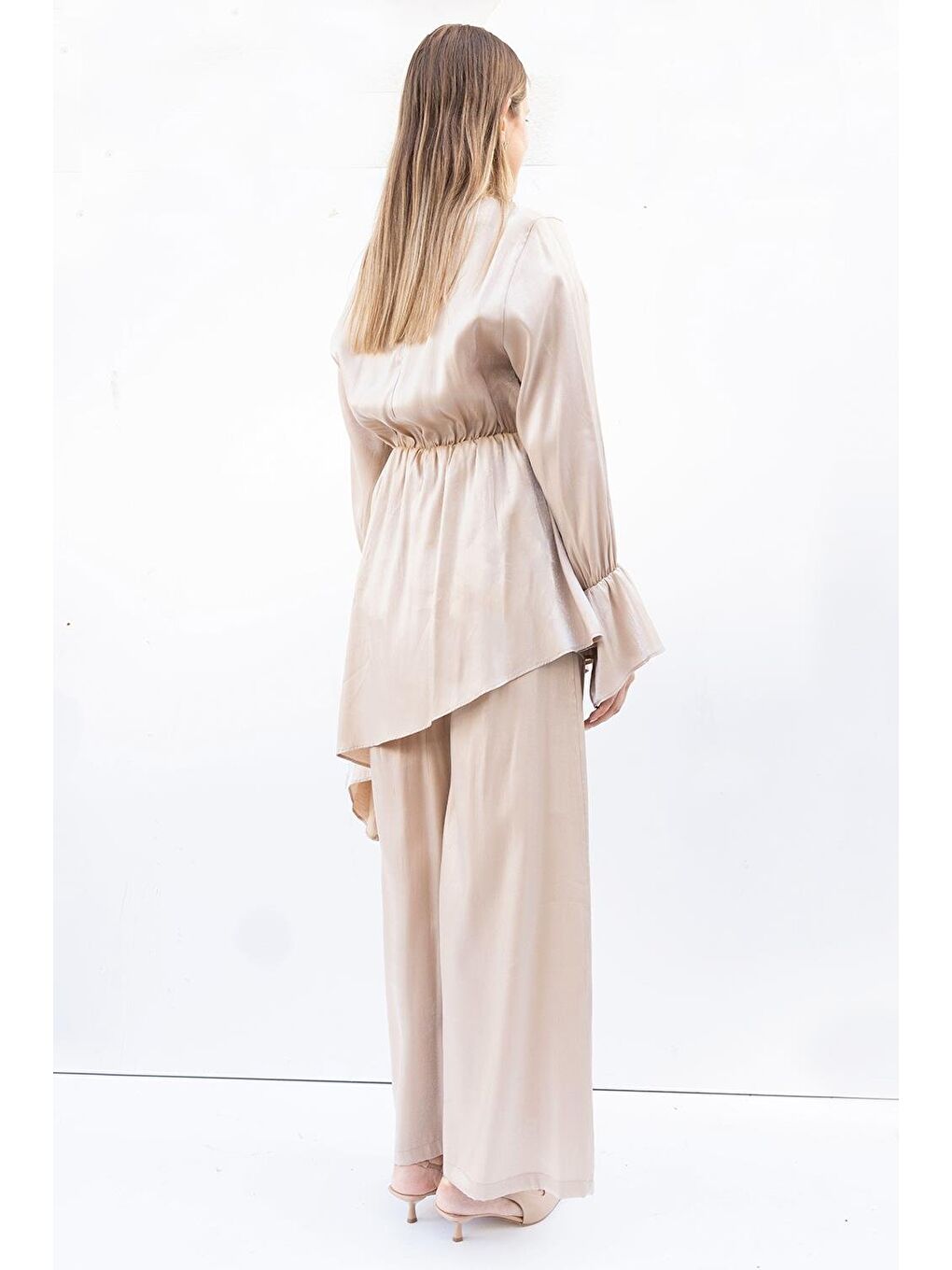 Bej Vizon-Asimetrik Detaylı Pantolonlu Takım-3