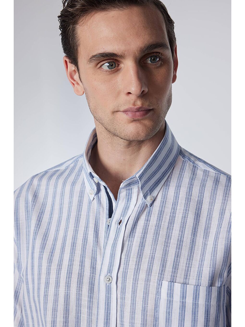 Karışık Erkek Regular Fit Klasik Kesim %100 Pamuk Keten Doku Tek Cepli Çizgili Düğmeli Yaka Gömlek-2