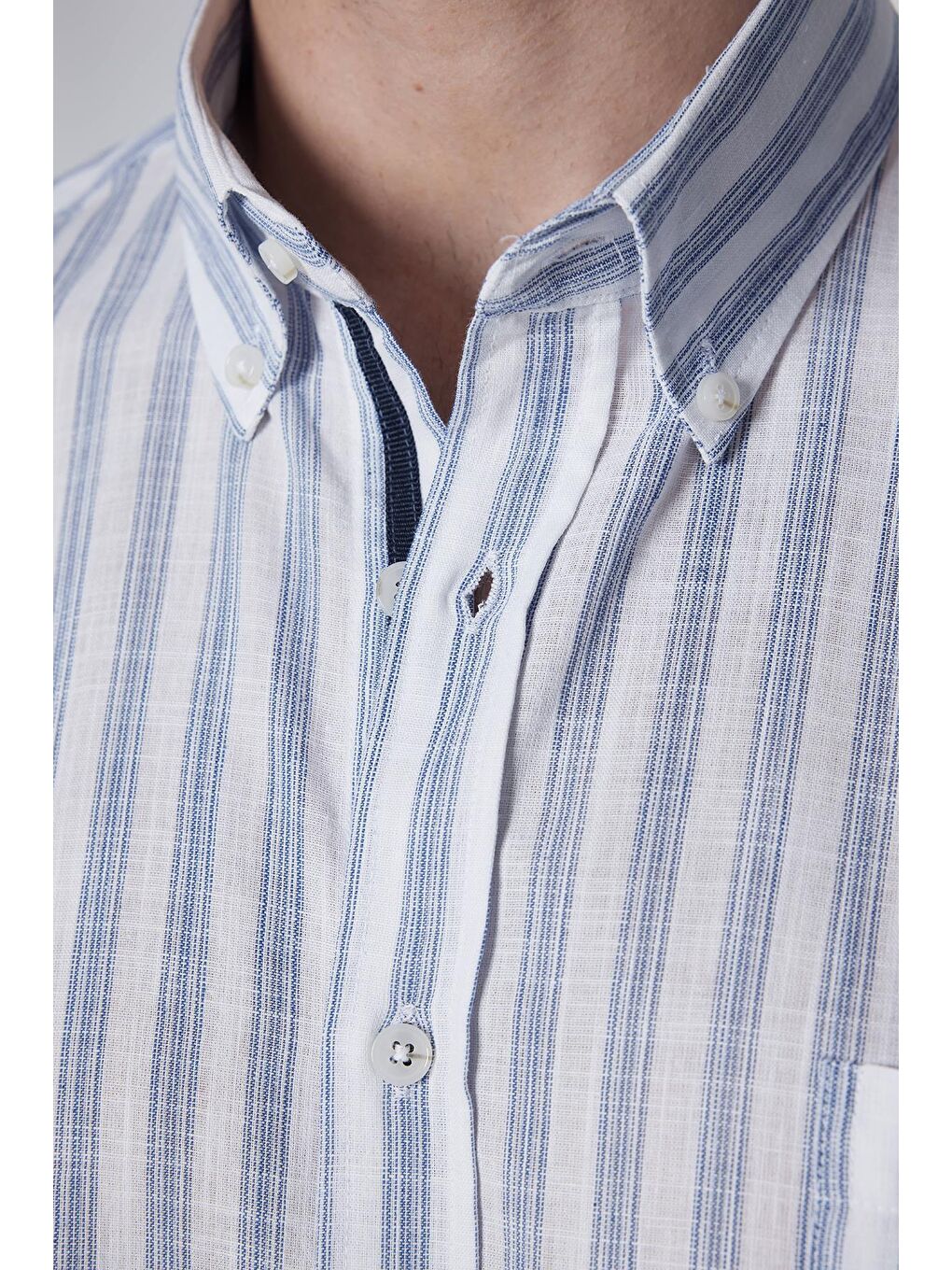 Karışık Erkek Regular Fit Klasik Kesim %100 Pamuk Keten Doku Tek Cepli Çizgili Düğmeli Yaka Gömlek-3