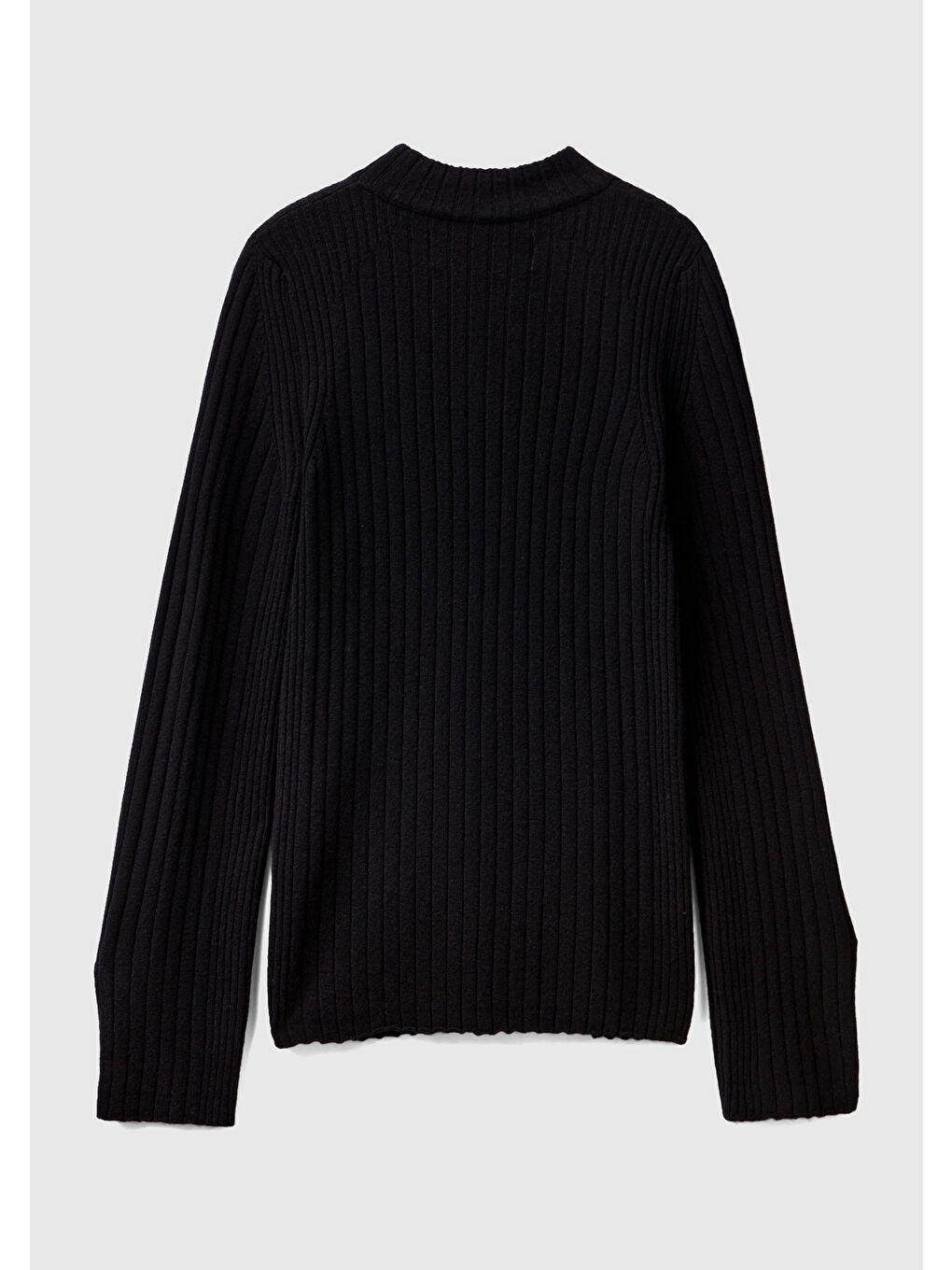 Kadın Siyah Yün Karışımlı Kol Ucu Yırtmaçlı Yarım Balıkçı Kazak-3