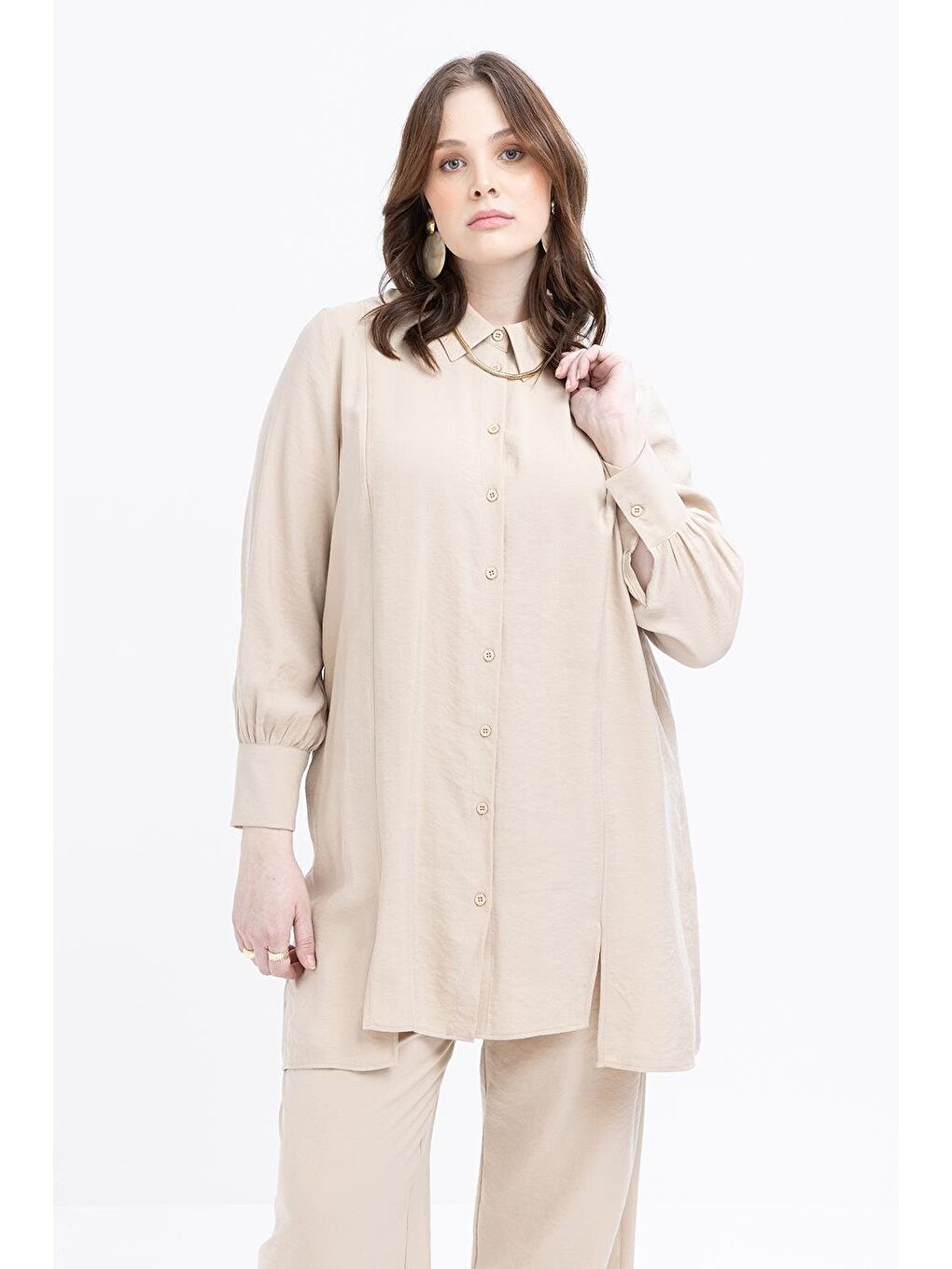 Bej-Yırtmaç Detaylı Büyük Beden Modal Pantolonlu Takım