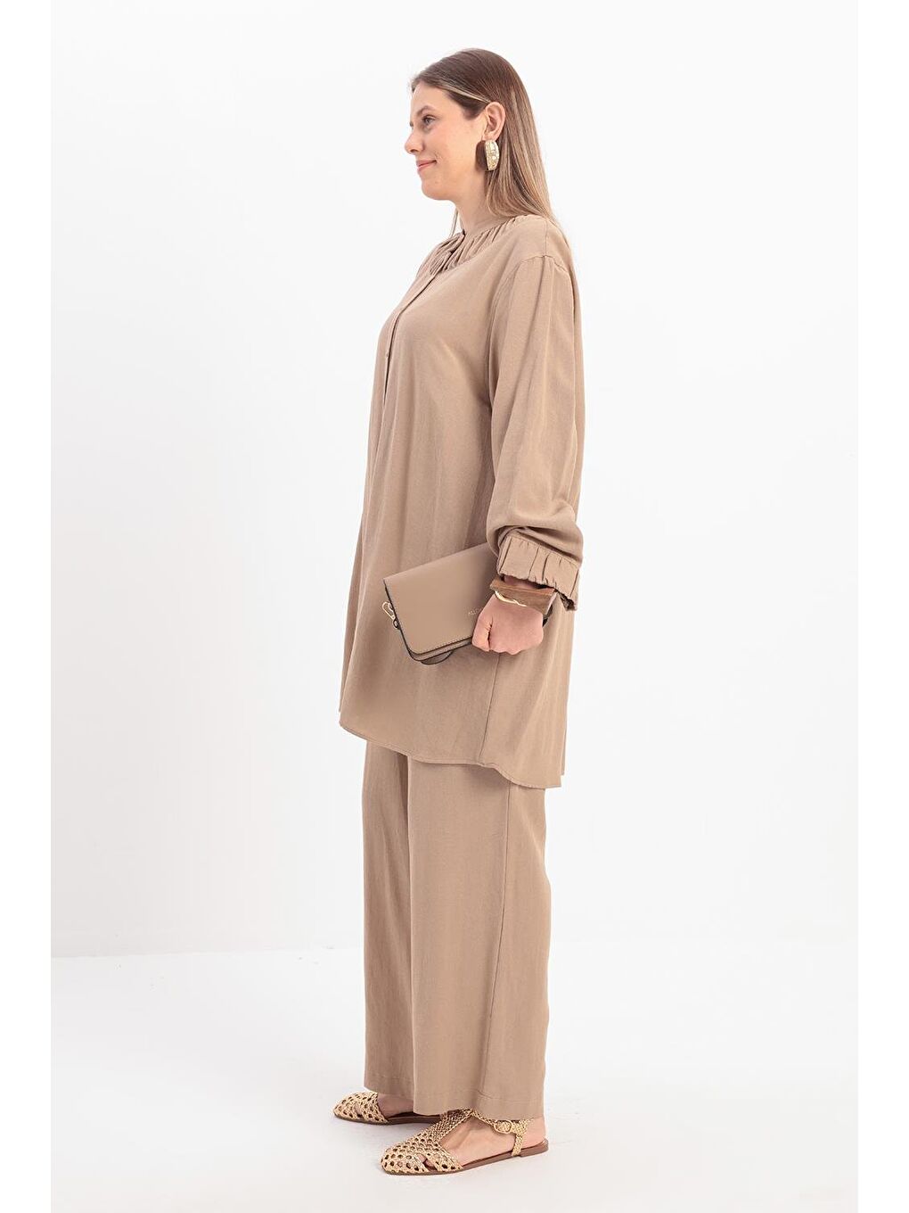Bej Vizon-Büzgü Detaylı Büyük Beden Keten Pantolonlu Takım-2