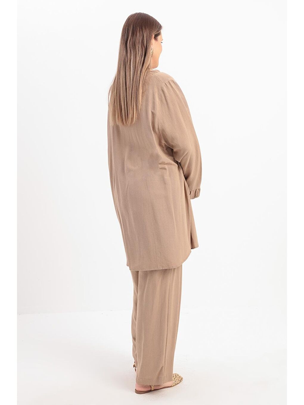 Bej Vizon-Büzgü Detaylı Büyük Beden Keten Pantolonlu Takım-3