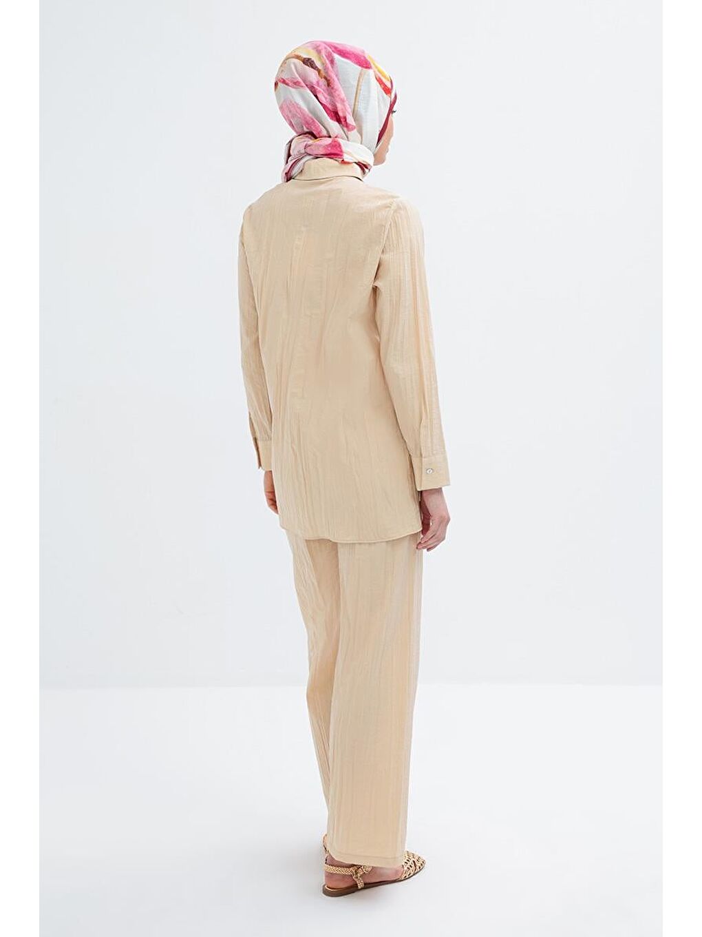 Bej-Kraşlı Pantolonlu Takım-2