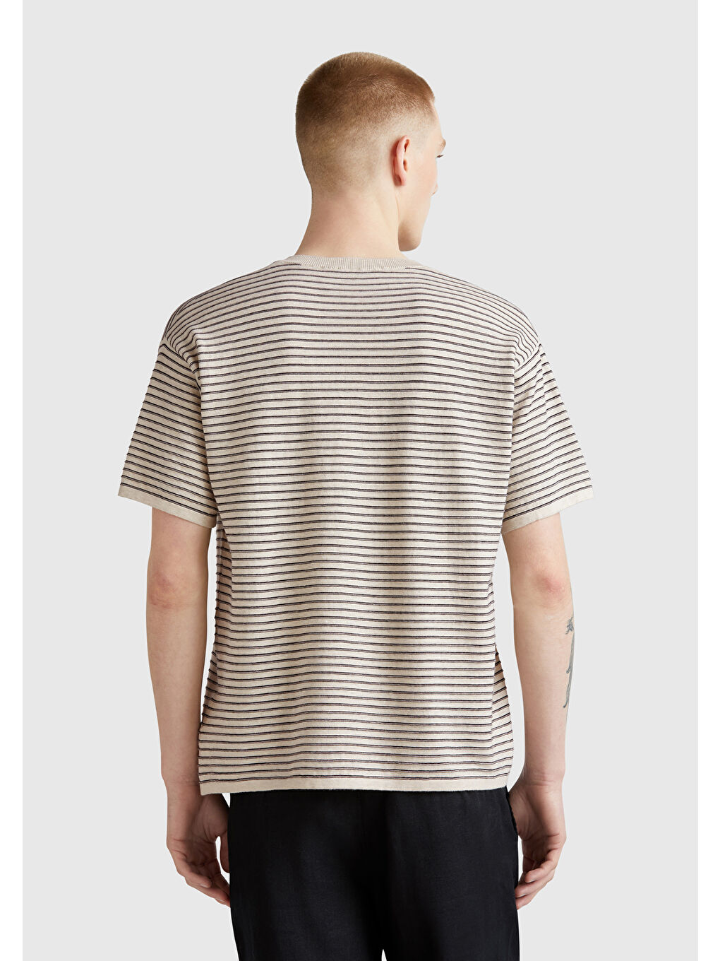 Erkek Bej %100 Pamuk Kısa Kollu Çizgili Rahat Kesim T-Shirt-2