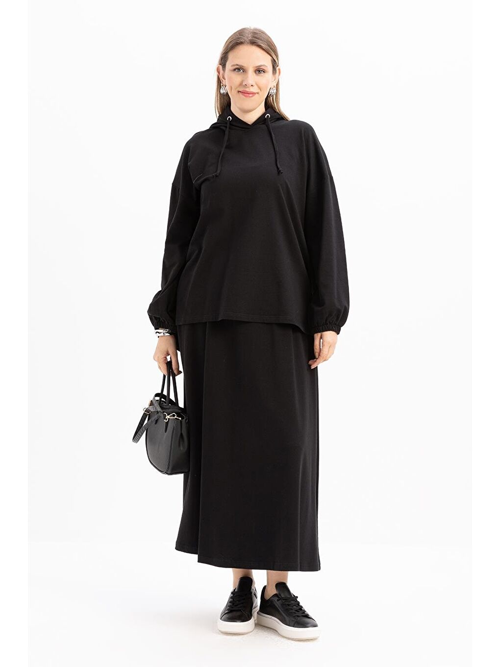 Siyah-Kapüşonlu Elastanlı Etekli Takım-1