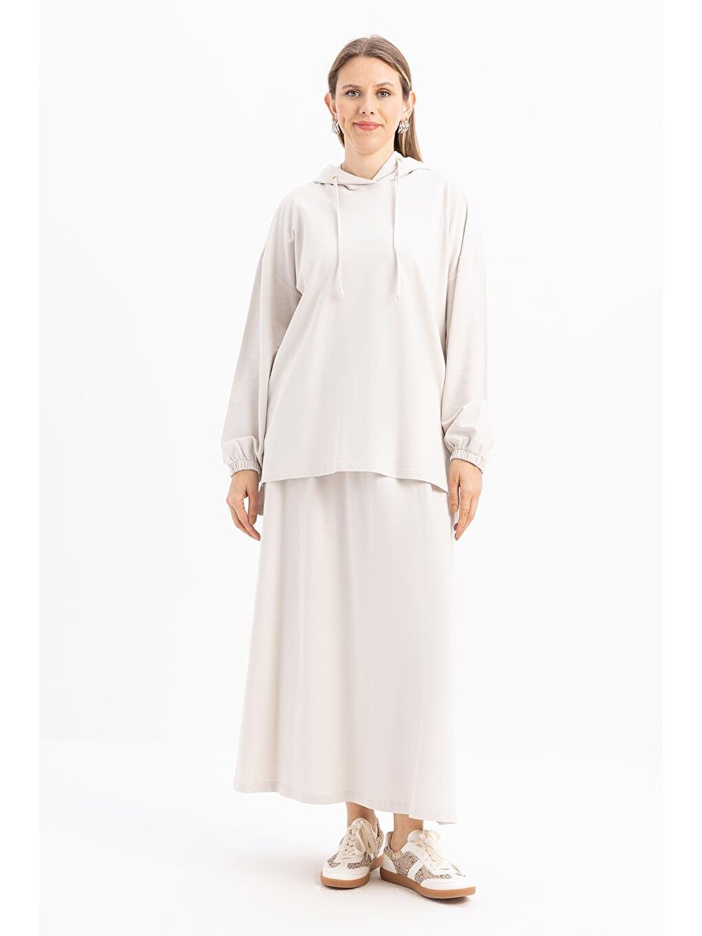 Bej Taş-Kapüşonlu Elastanlı Etekli Takım