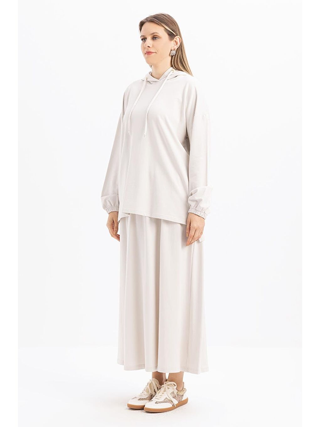 Bej Taş-Kapüşonlu Elastanlı Etekli Takım-1