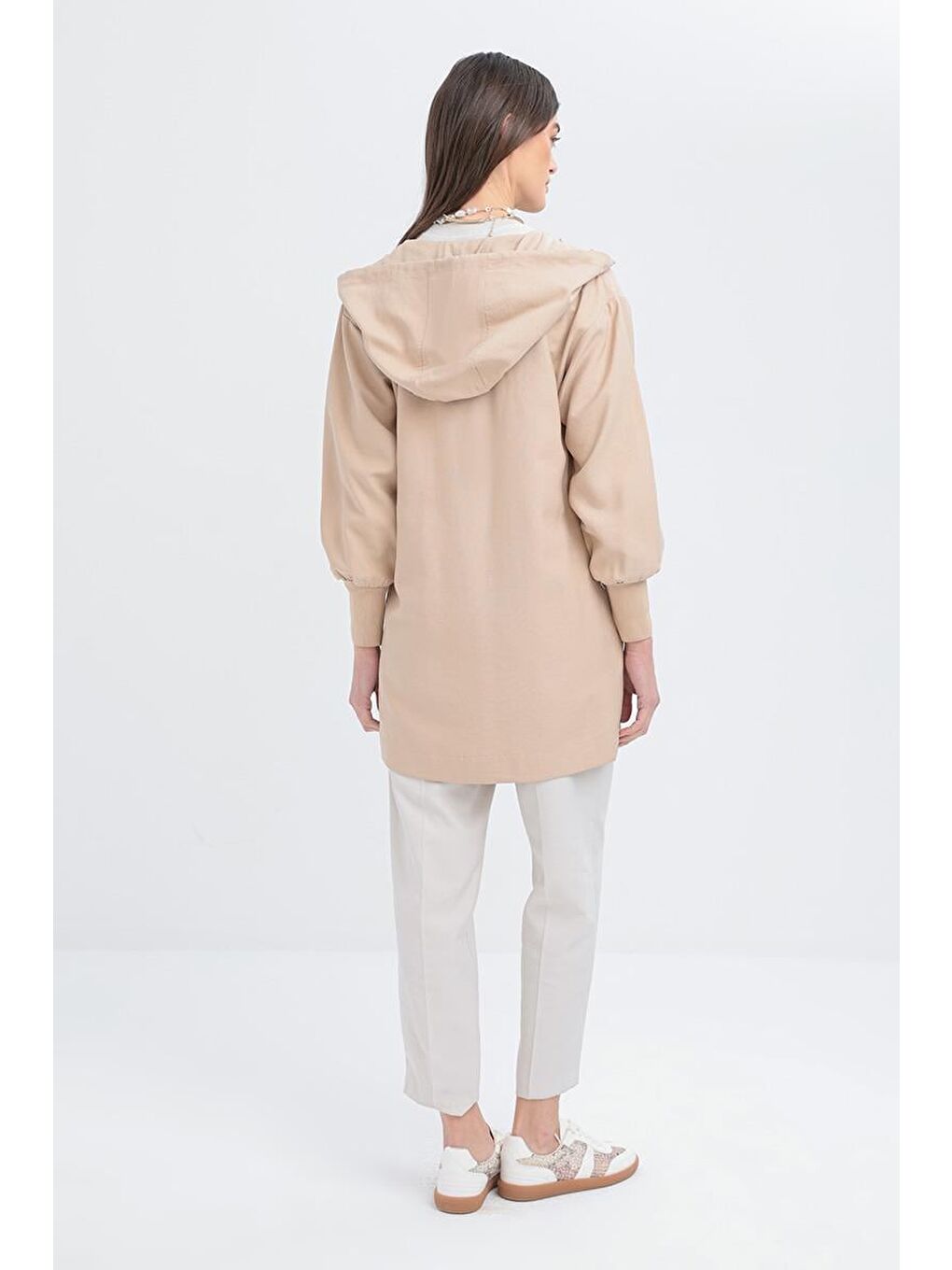 Bej-Kolları Ribanalı Kapüşonlu Kap-3