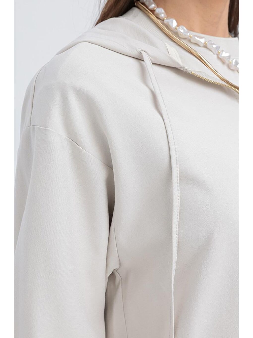 Bej Taş-Kolları Ribanalı Kapüşonlu Kap-3