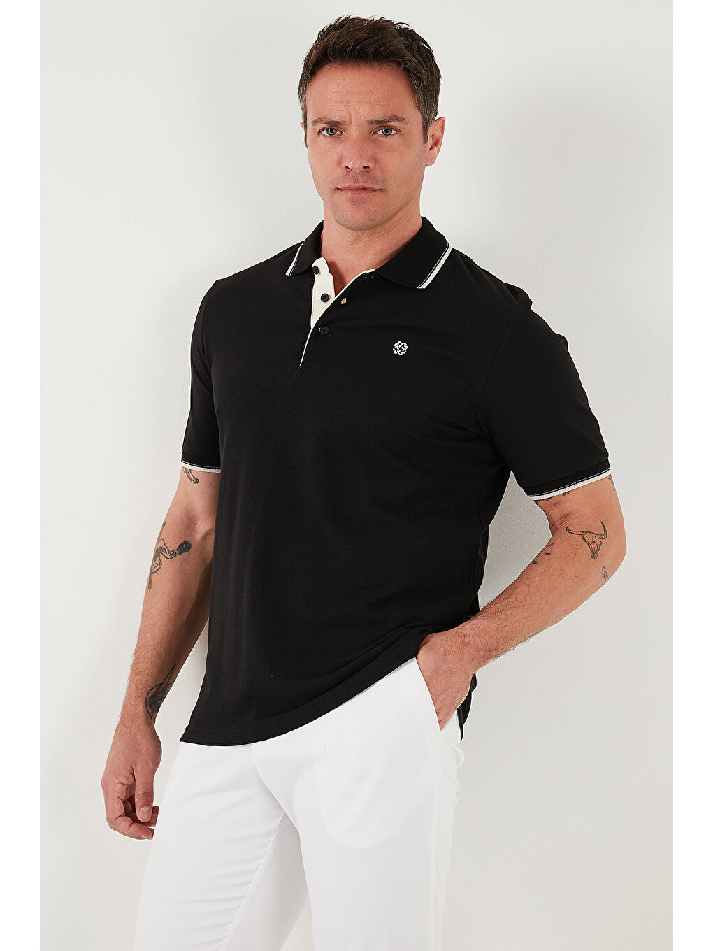 Beyaz Pamuklu Slim Fit Şerit Detaylı Düğmeli Polo Yaka 3'lü Paket %100 Pamuk Tişört 5902118S3-1