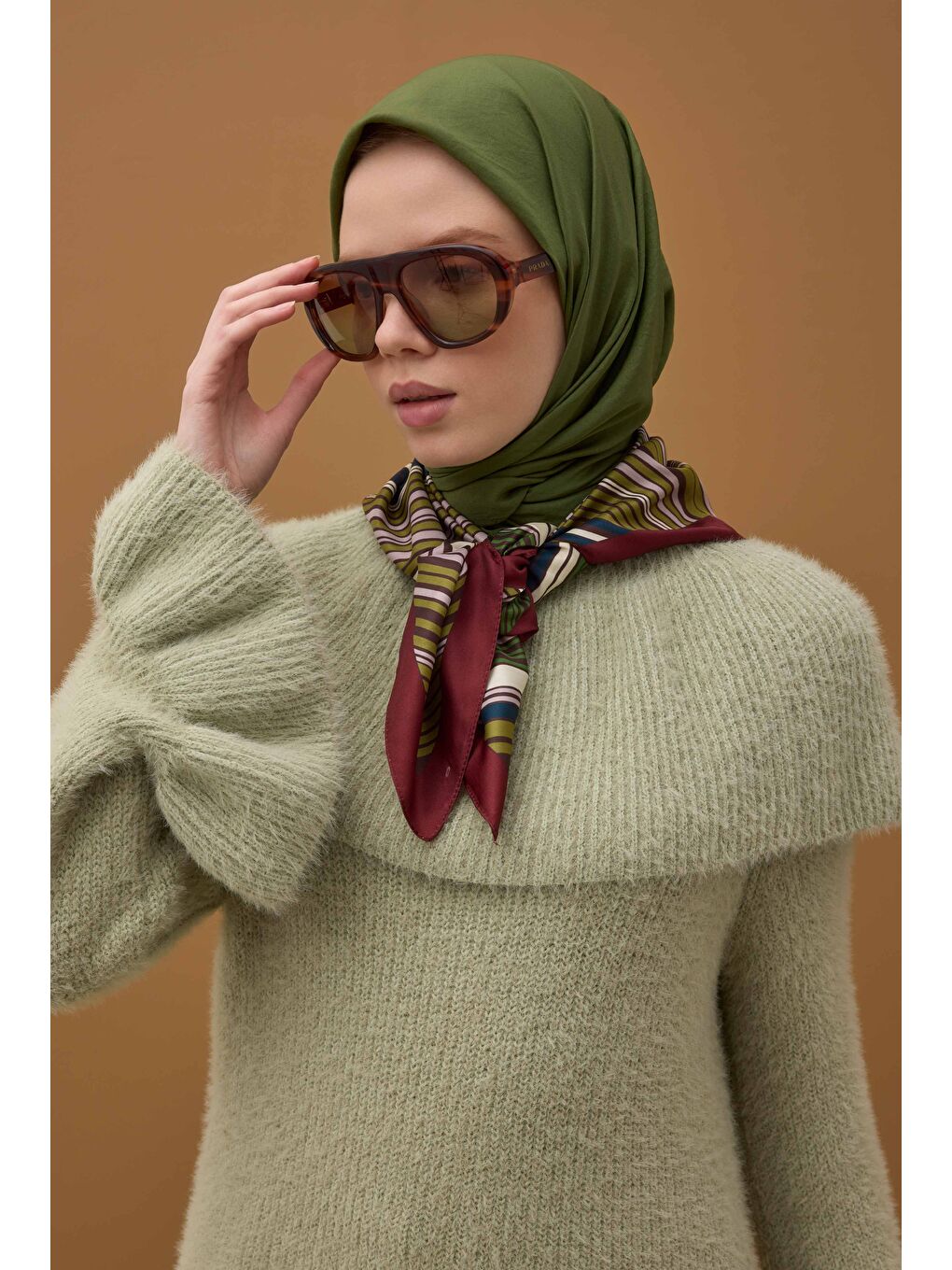 Yeşil Soft Kraş Eşarp Selvi