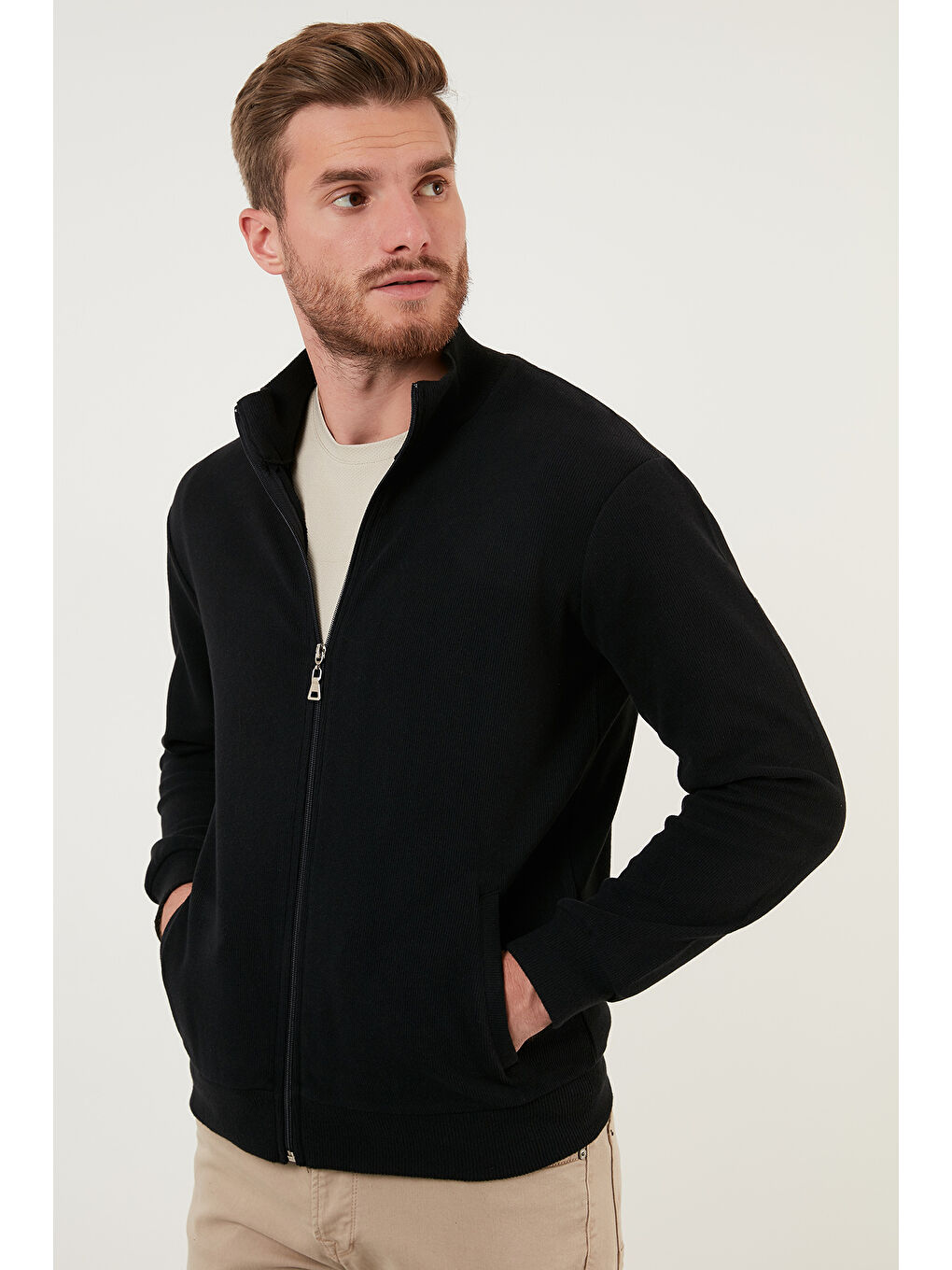 Siyah Pamuklu Regular Fit Fermuarlı Dik Yaka Hırka 4562103W4-2