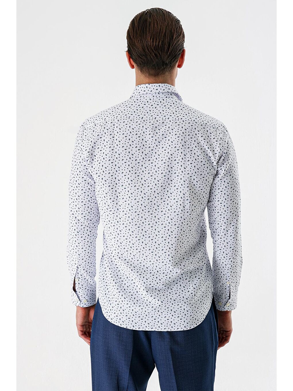 Beyaz Uzun Kollu Baskılı Bez Ayağı Düğmeli Yaka Cepsiz Pamuklu Slim Fit Gömlek 1004235170-6