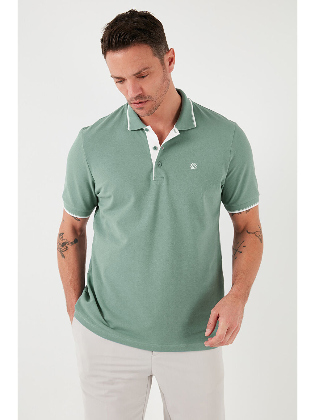Yeşil %100 Pamuk Düğmeli Standart Fit Erkek Polo Yaka Tişört 5902118