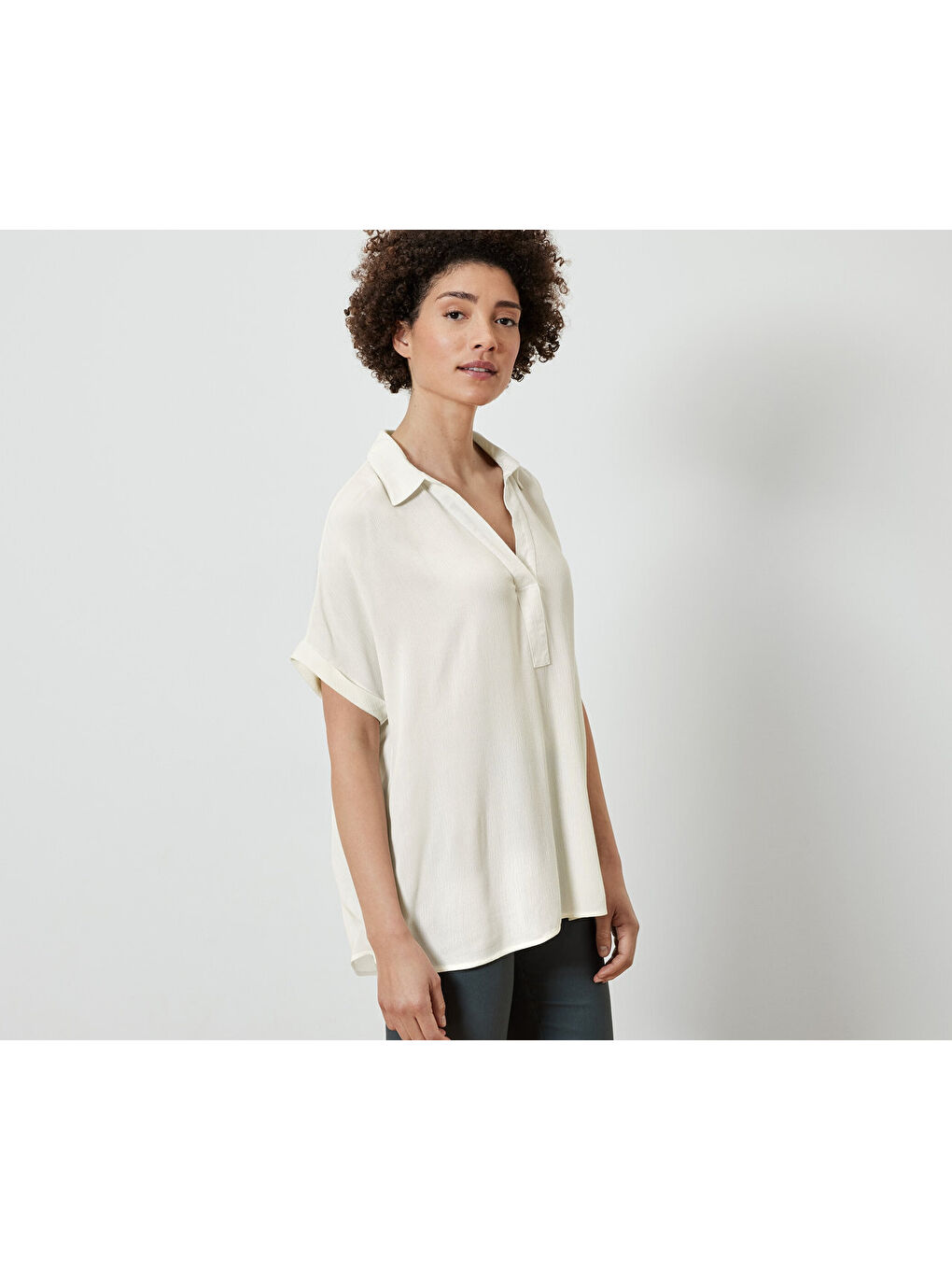 Ekru Kadın Bluz, Kısa Kollu, Krem-Beyaz