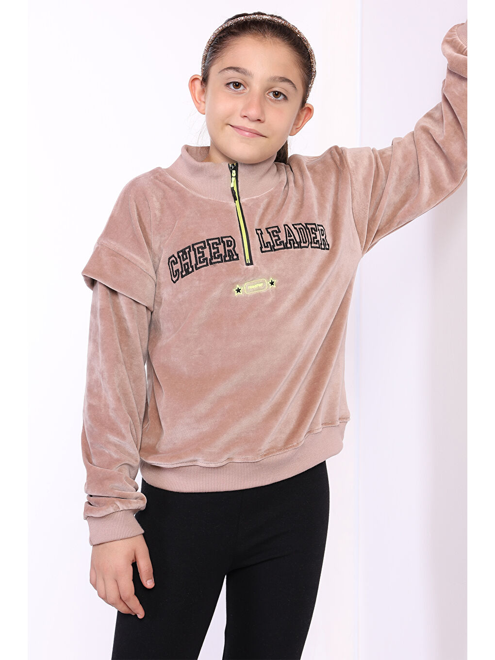 Toontoykids Kahverengi Kız Çocuk Fermuar Detaylı Nakışlı Kadife Sweatshirt