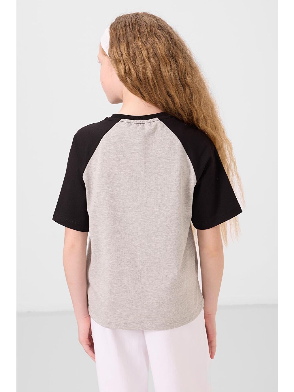 Gri Melanj O Yaka Pamuklu Baskılı Oversize Fit Kız Çocuk T-Shirt - 75179-3