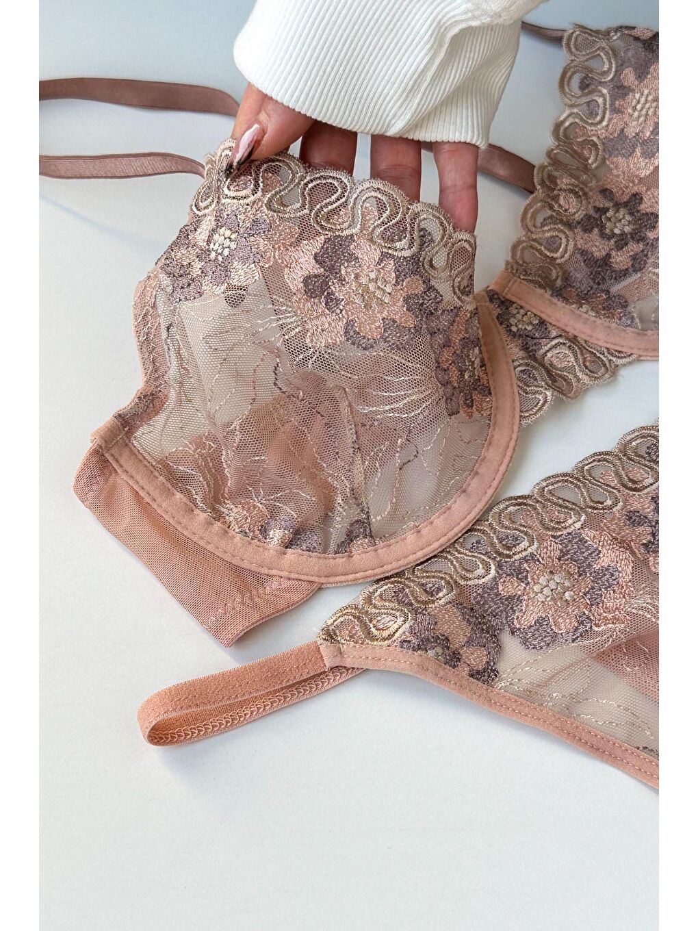 Bej Desteksiz Sütyen String Takım C12005 Vizon