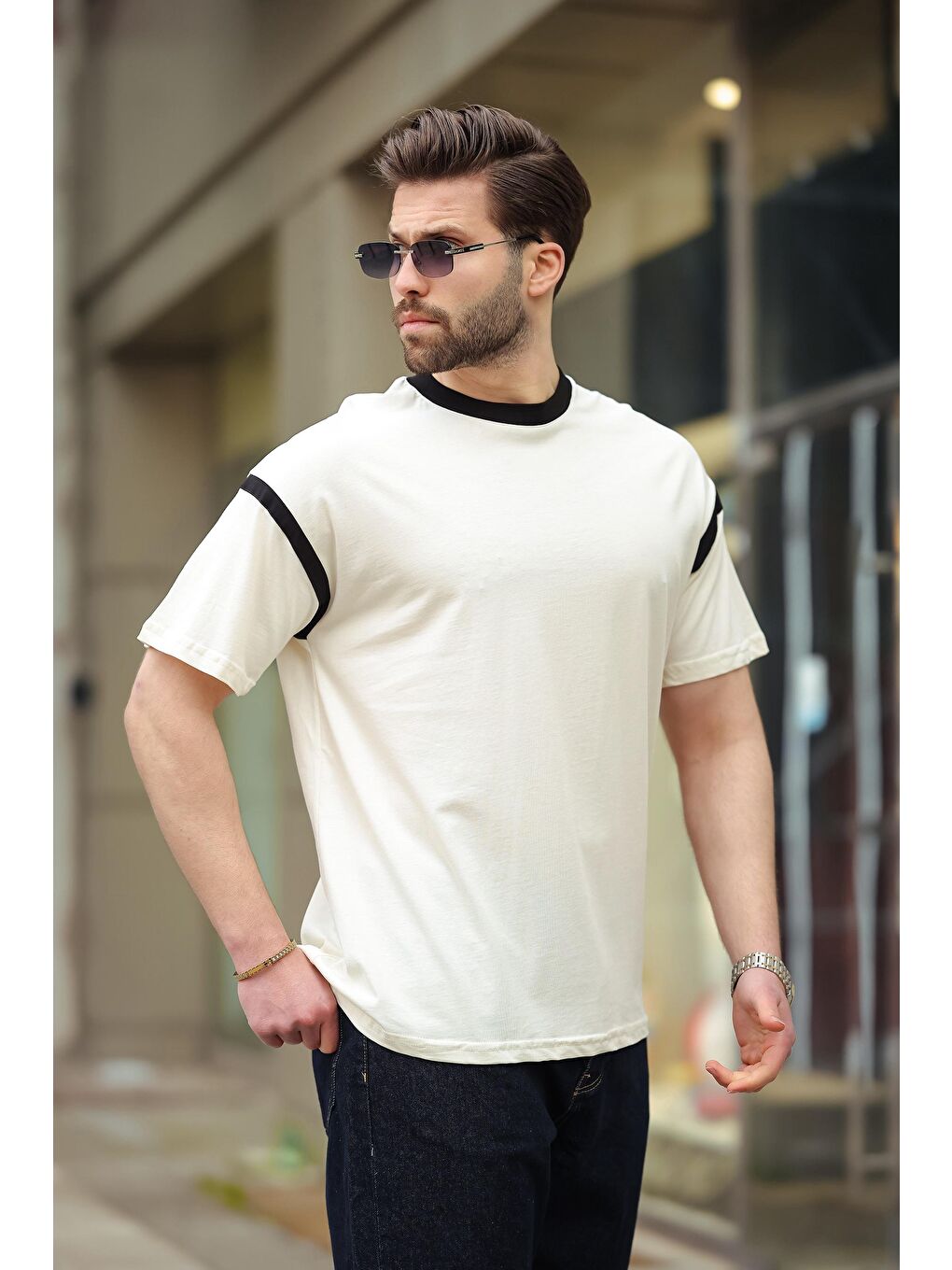 Ekru Bisiklet Yaka Regular Fit Erkek %100 Pamuk Tişört E7126-1