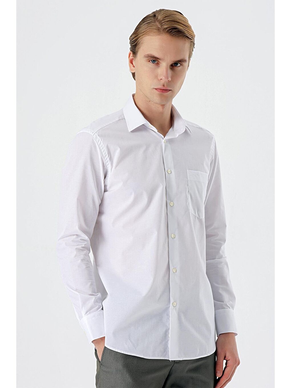 Beyaz Uzun Kol Filafil Desen Filafil Sert Yaka Cepli Pamuklu Basic Comfort Fit Gömlek 1004245002