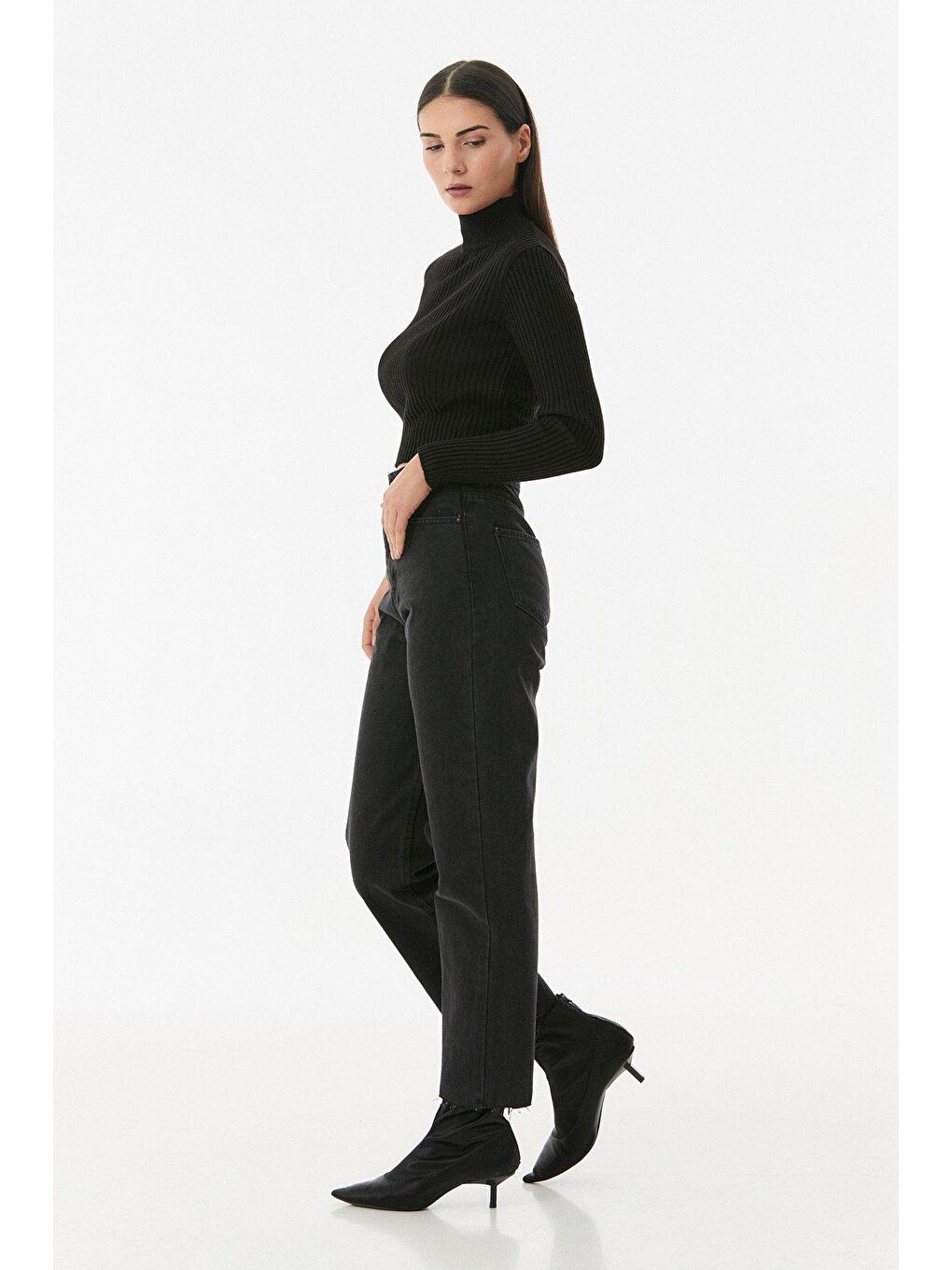 Siyah Fitilli Dik Yaka Triko Kazak-3