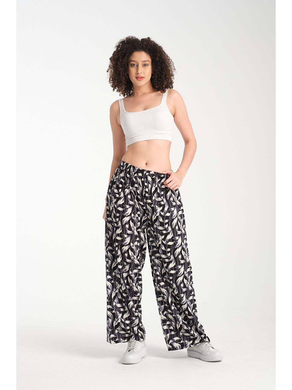 Mor Kadın Desenli Dökümlü Viskon Pantolon 1069-4