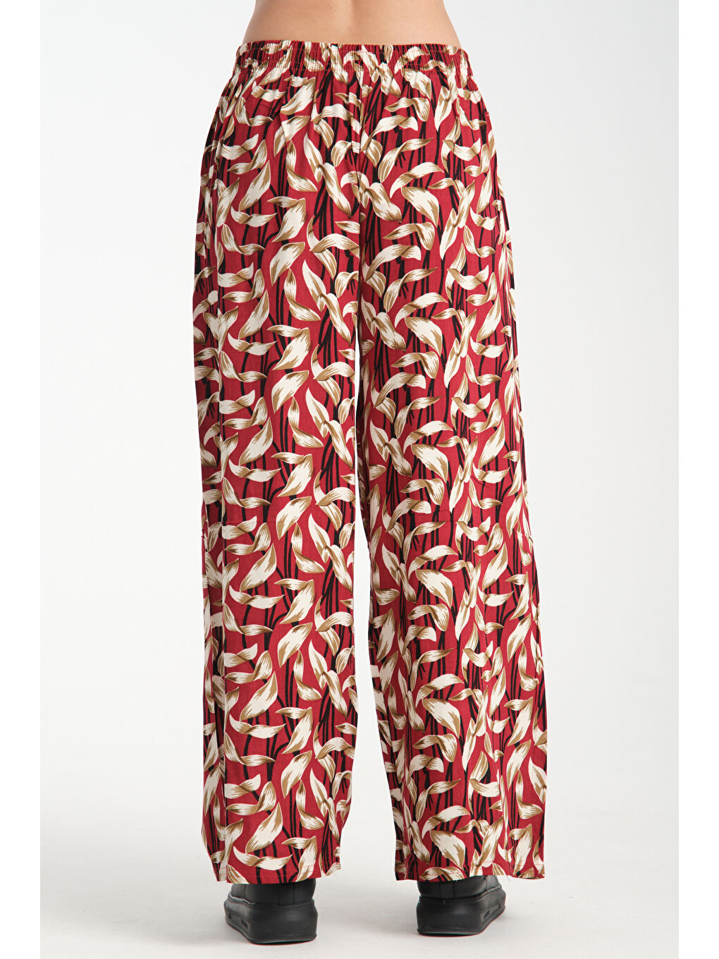 Kırmızı Kadın Desenli Dökümlü Viskon Pantolon 1069-3