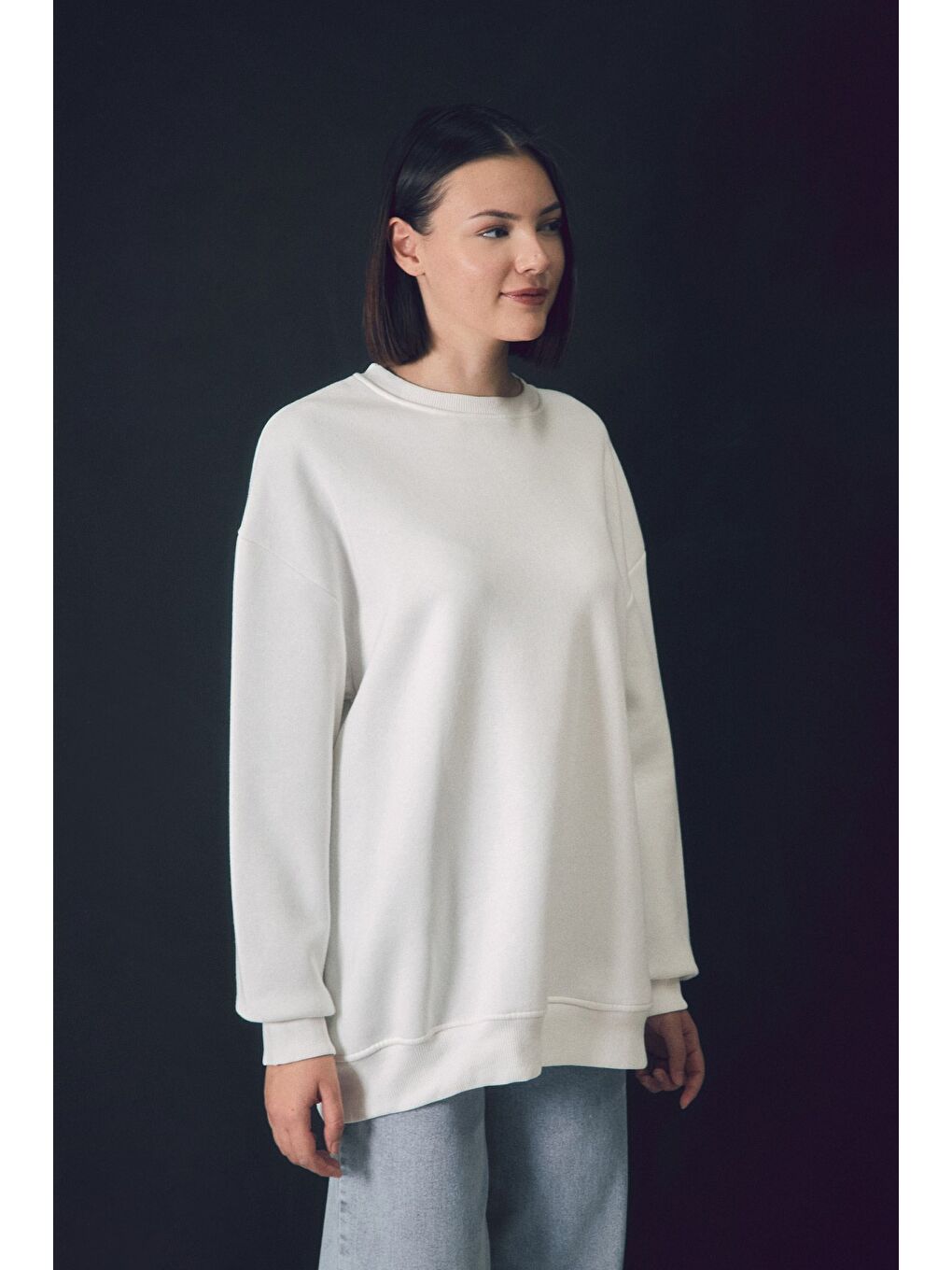 Ekru 3 İplik Çift Kalp Nakışlı Oversize Sweatshirt-2
