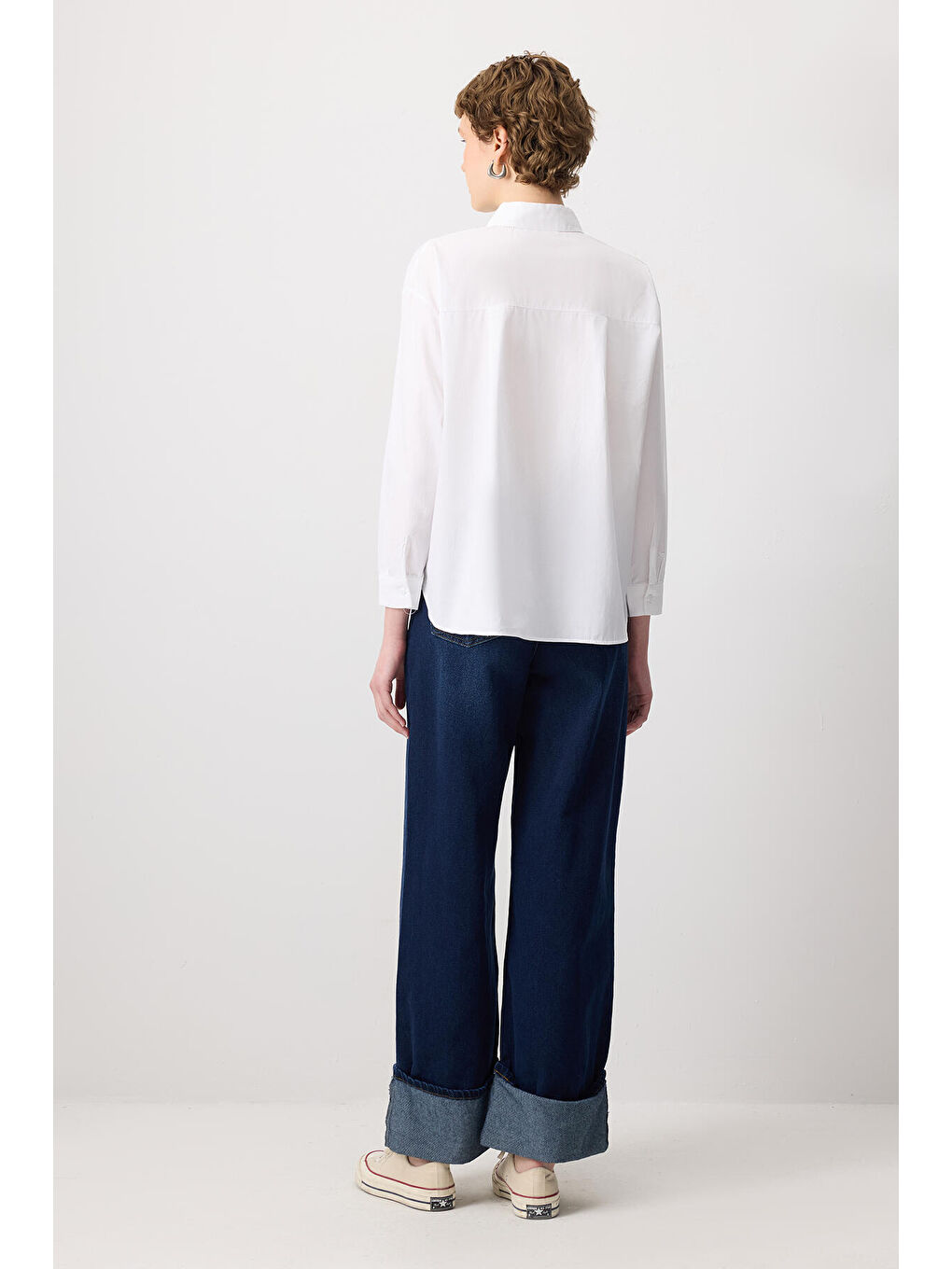 Beyaz Tek Cepli Oversıze Gömlek-3