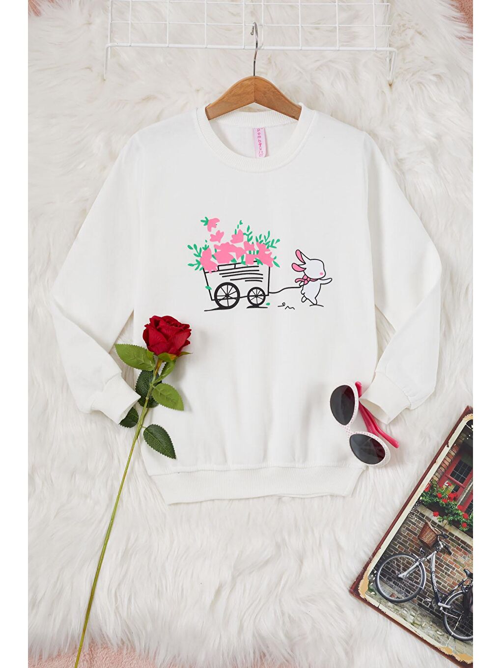 Ekru Çiçekli Tavşan Baskılı Kız Çocuk Sweatshirt 17275