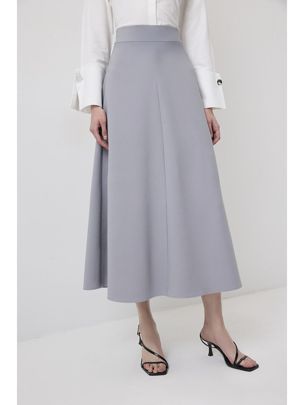 Gri Volanlı Krep Etek-1