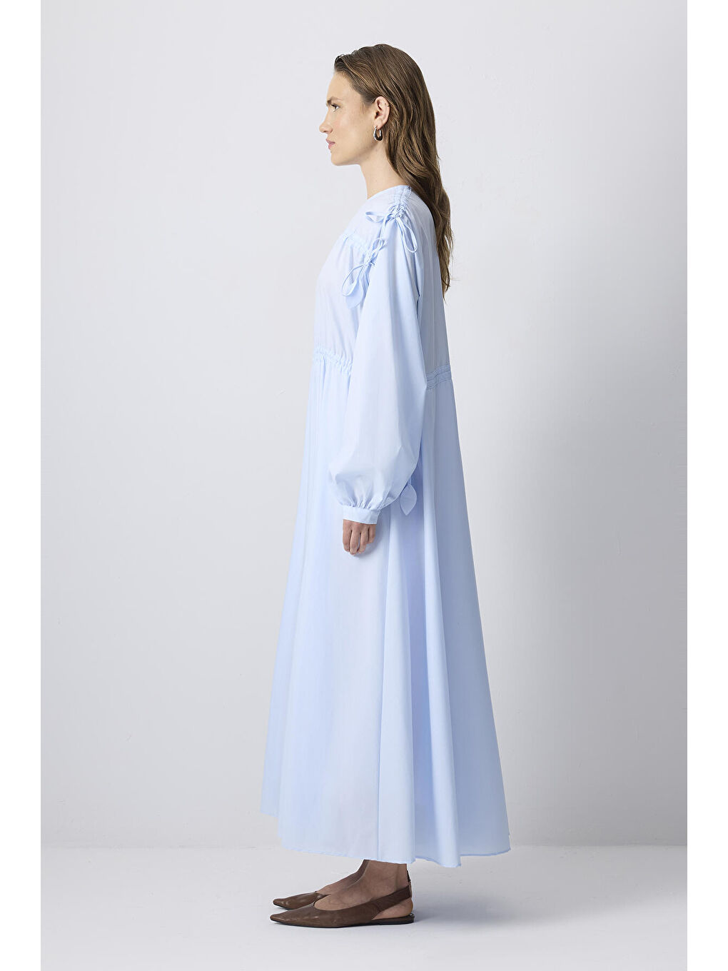 Mavi Yaprak Detaylı Biyeli Elbise-3