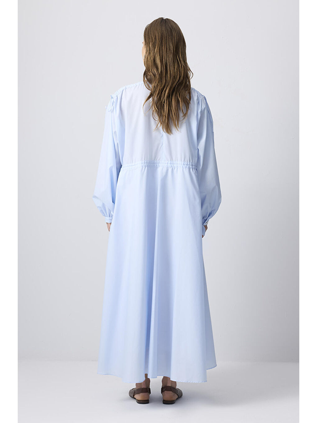 Mavi Yaprak Detaylı Biyeli Elbise-4