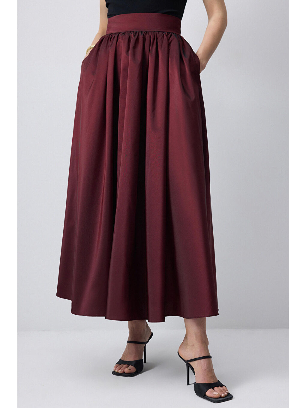 Bordo Beli Büzgülü Tafta Etek-2