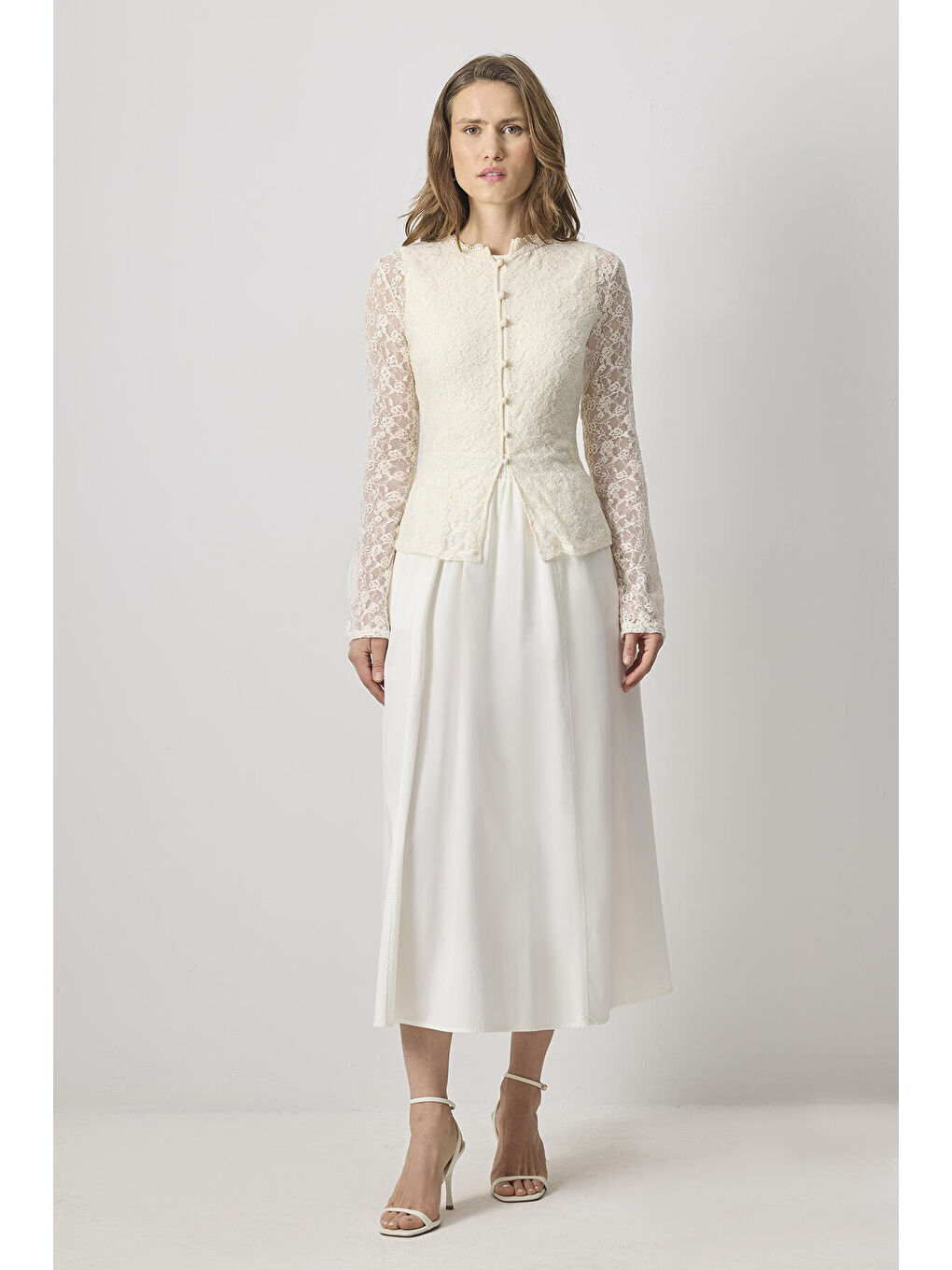 Beyaz Dantelli Organze Gömlek-1