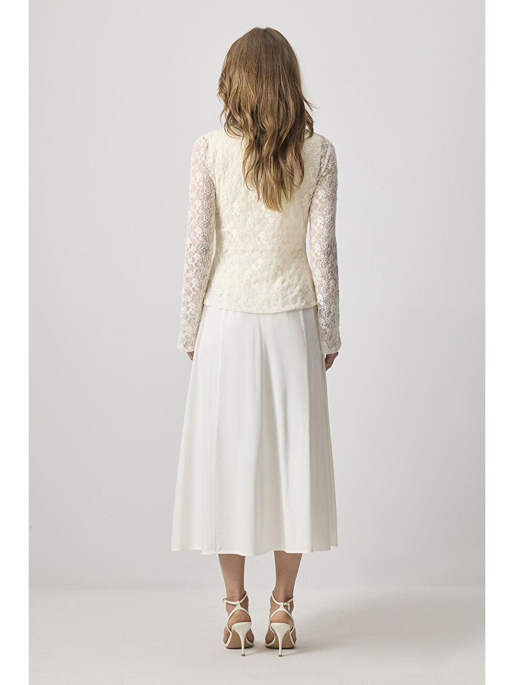 Beyaz Dantelli Organze Gömlek-3