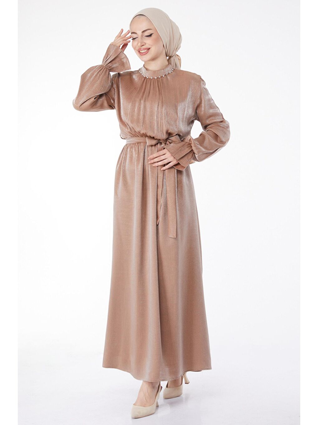 Bej Düz Hakim Yaka Kadın Vizon Taş Detaylı Kuşaklı Elbise - 25077
