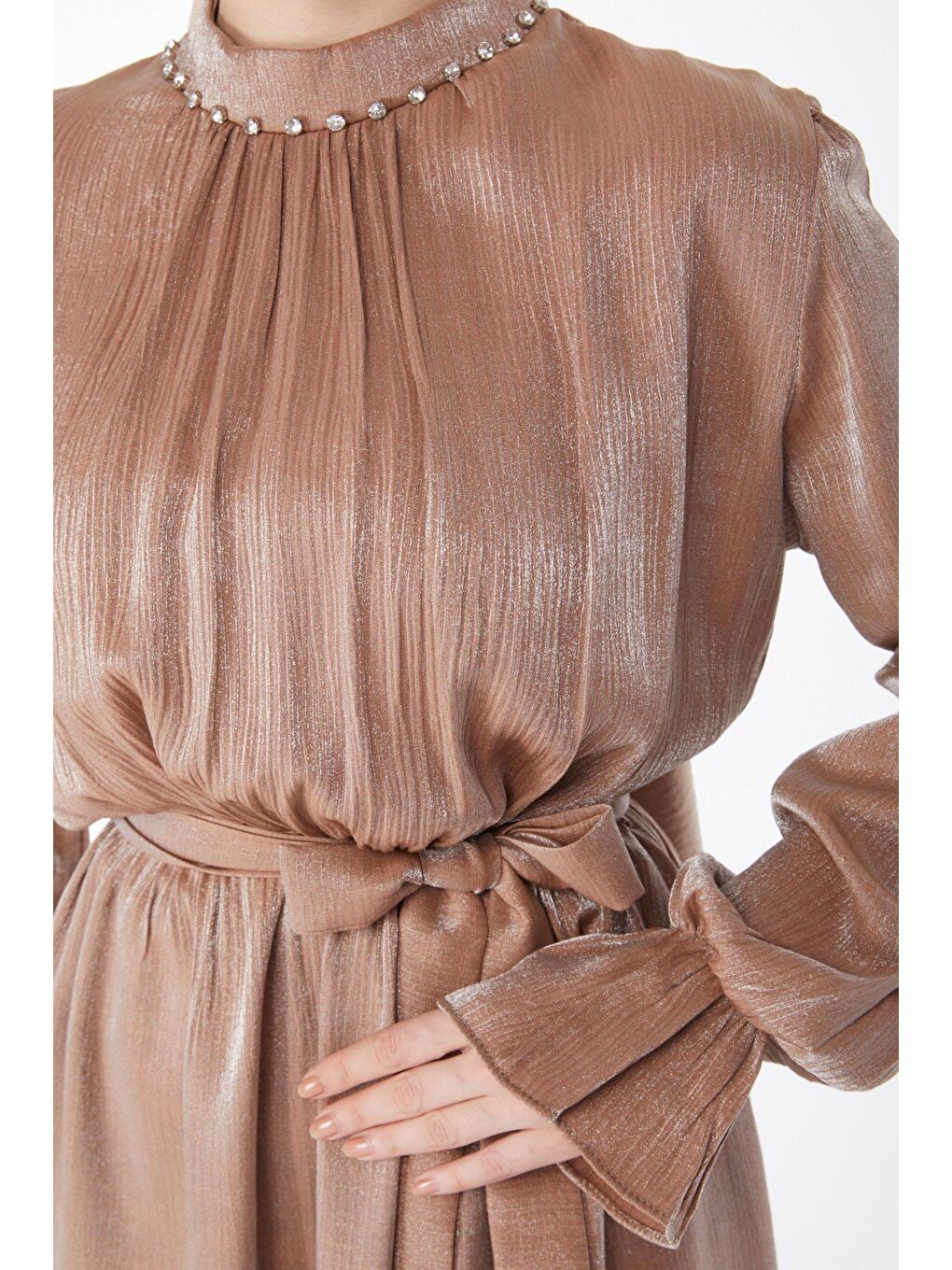 Bej Düz Hakim Yaka Kadın Vizon Taş Detaylı Kuşaklı Elbise - 25077-5