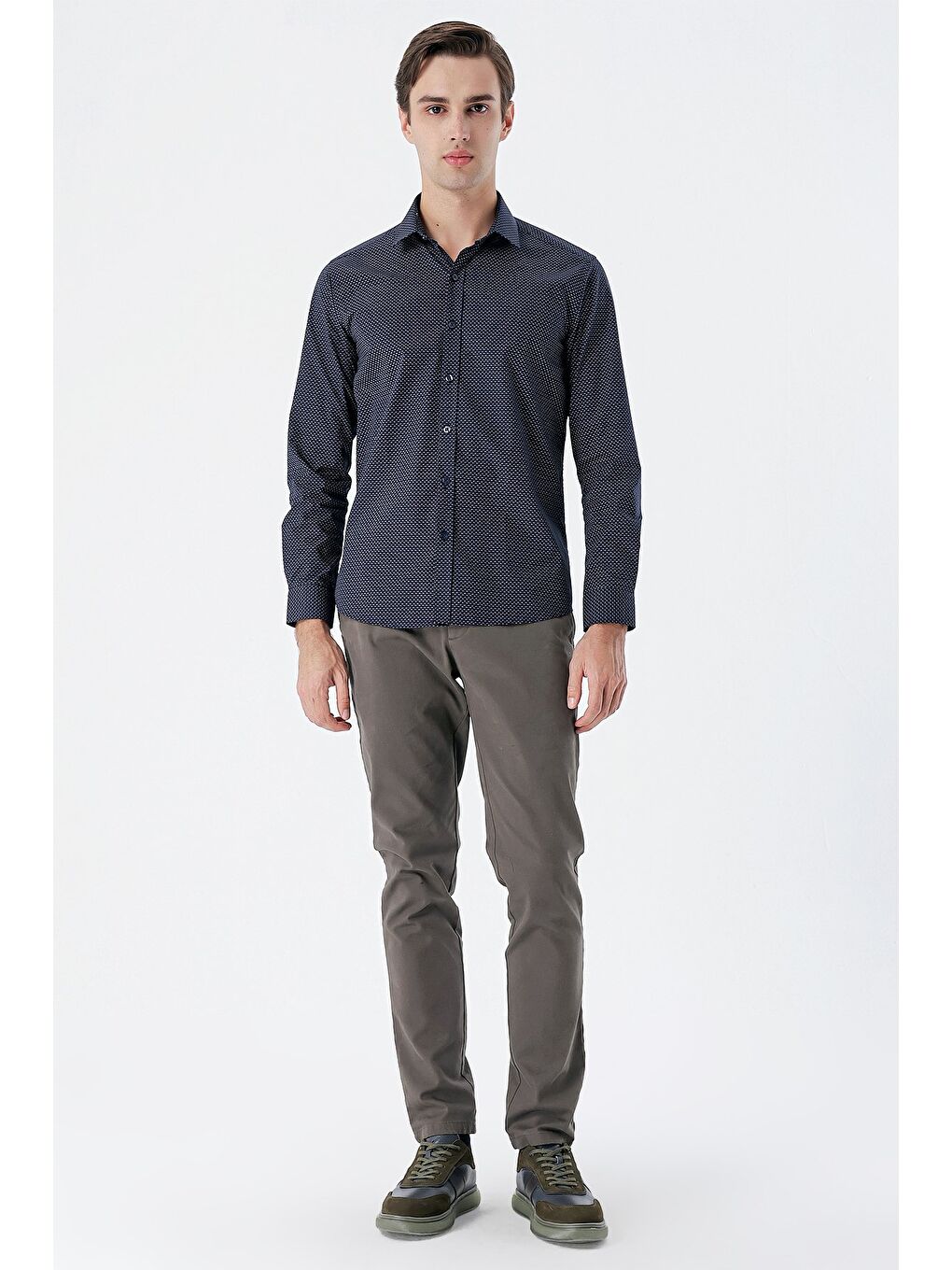 Lacivert Uzun Kollu Baskılı  Sert Yaka Cepsiz  Pamuklu Klasik Slim Fit Dar Kesim Gömlek 1004235146-3