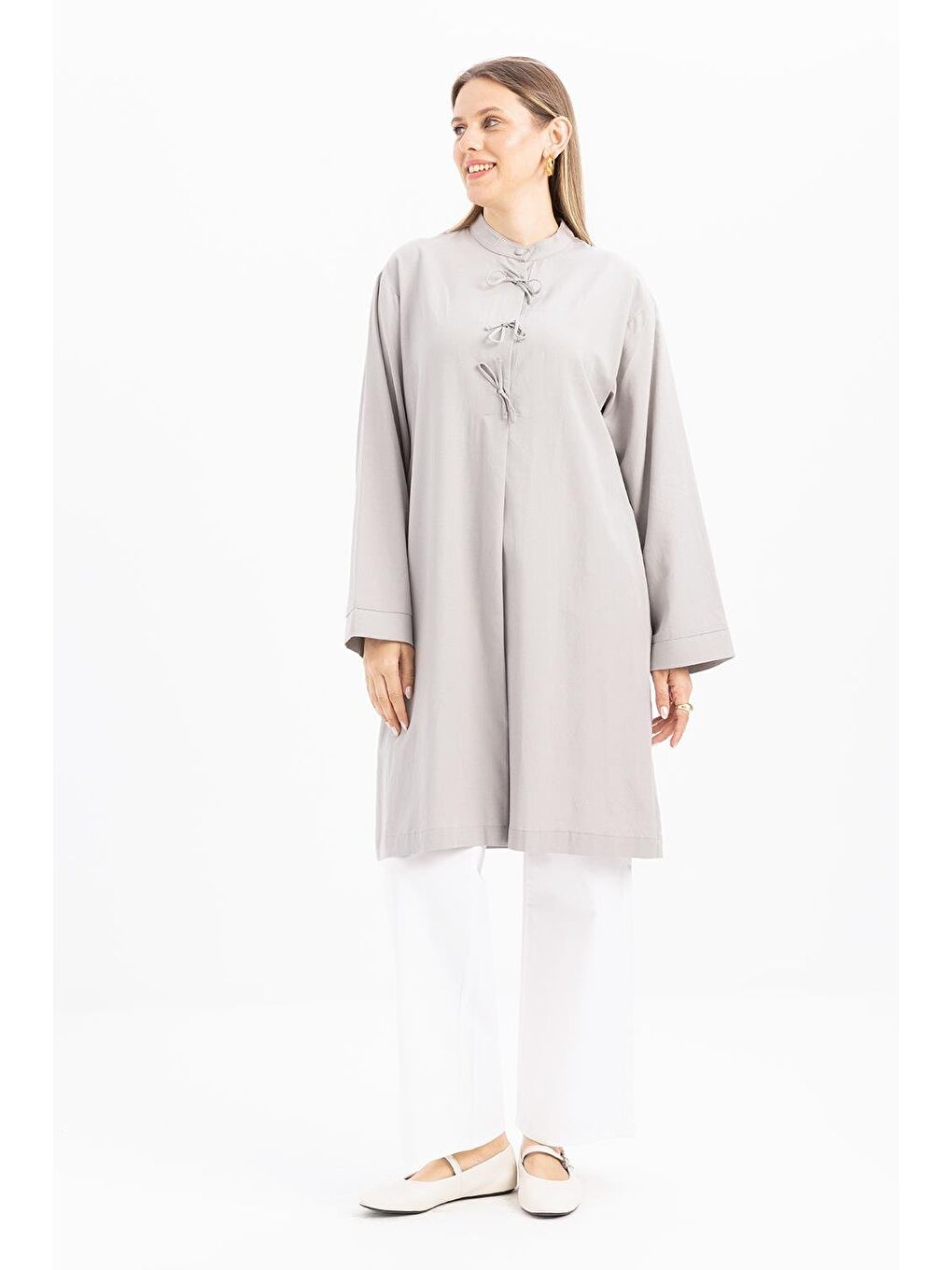 Gri-Yarım Patlı Bağlamalı Keten Tunik