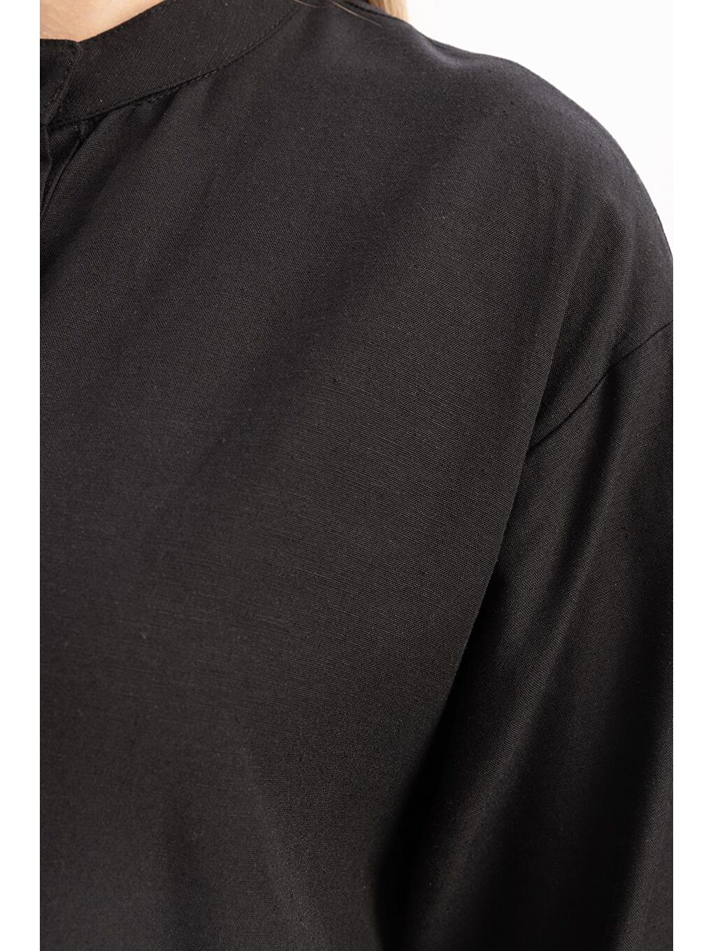 Siyah-Yarım Patlı Bağlamalı Keten Tunik-4