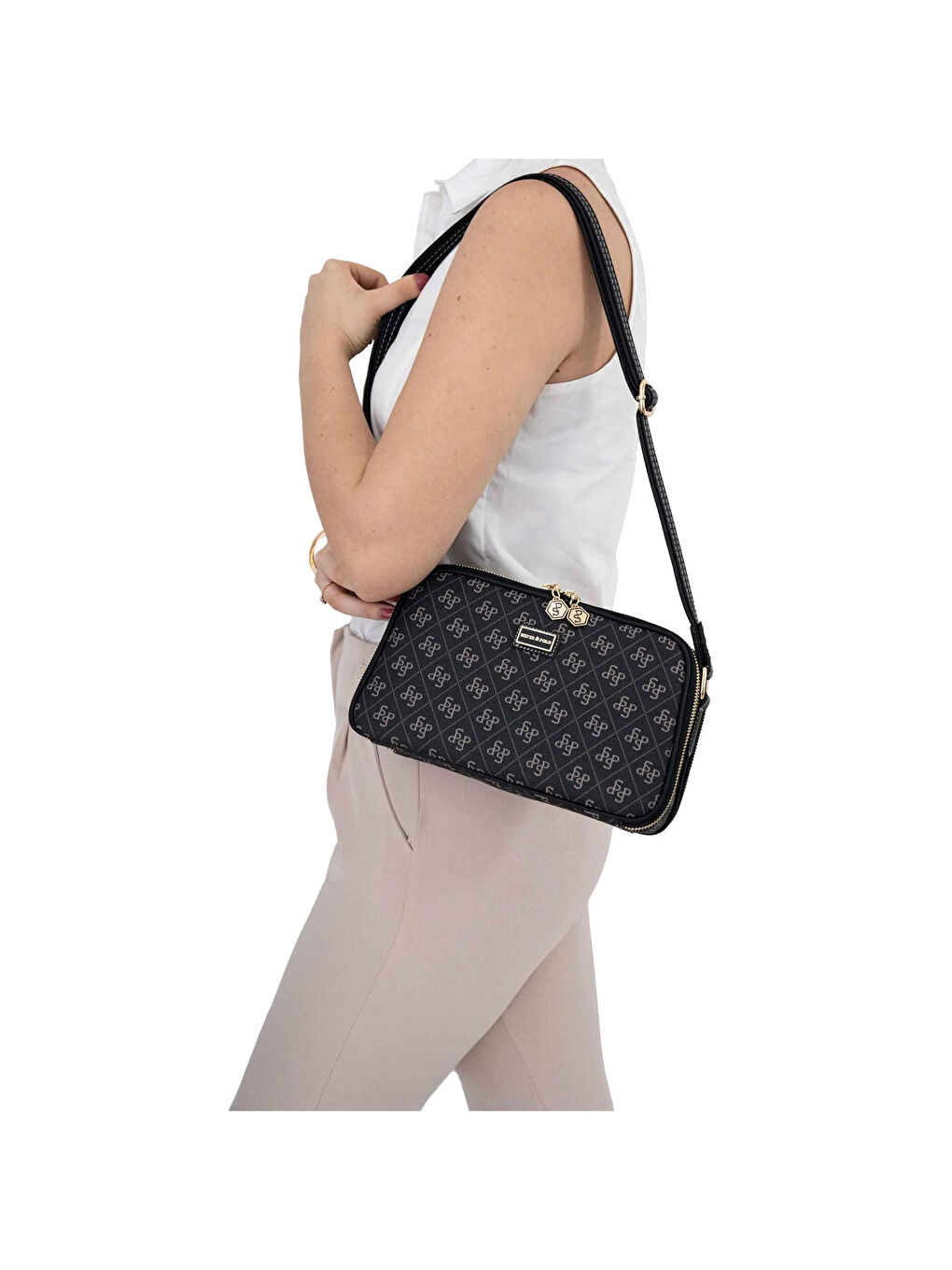 Gri Kadın Çapraz Çanta 899-45620 SILVER POLO ÇAPRAZ BAYAN ÇANTASI M178 FÜME-MAT SİYAH