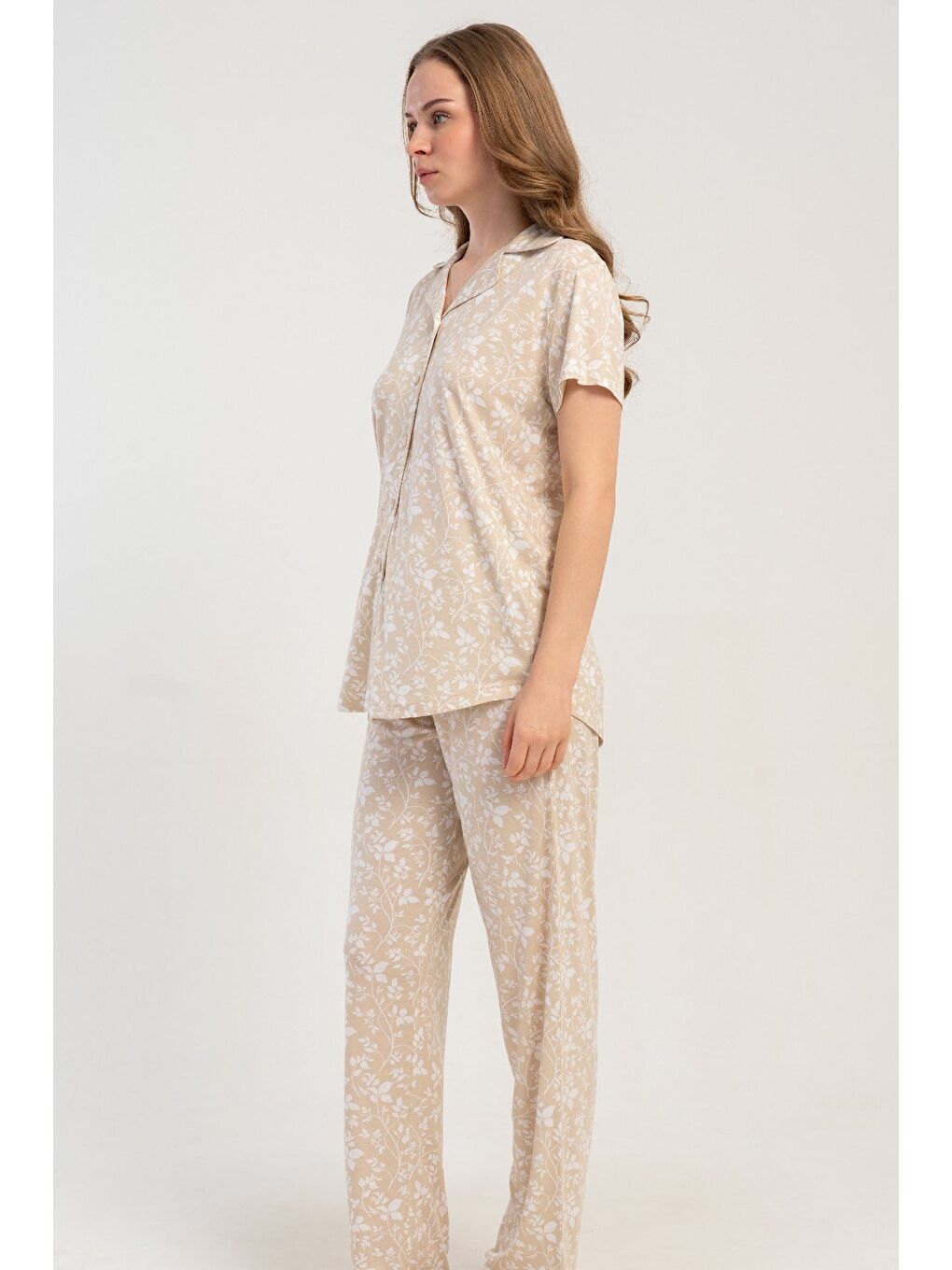 Gömlek Yaka Önden Düğmeli Pijama Takımı Bej-512180-5