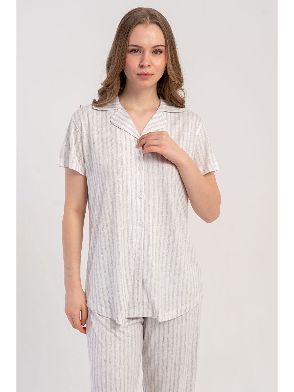 Gömlek Yaka Önden Düğmeli Pijama Takımı Gri-512220-4