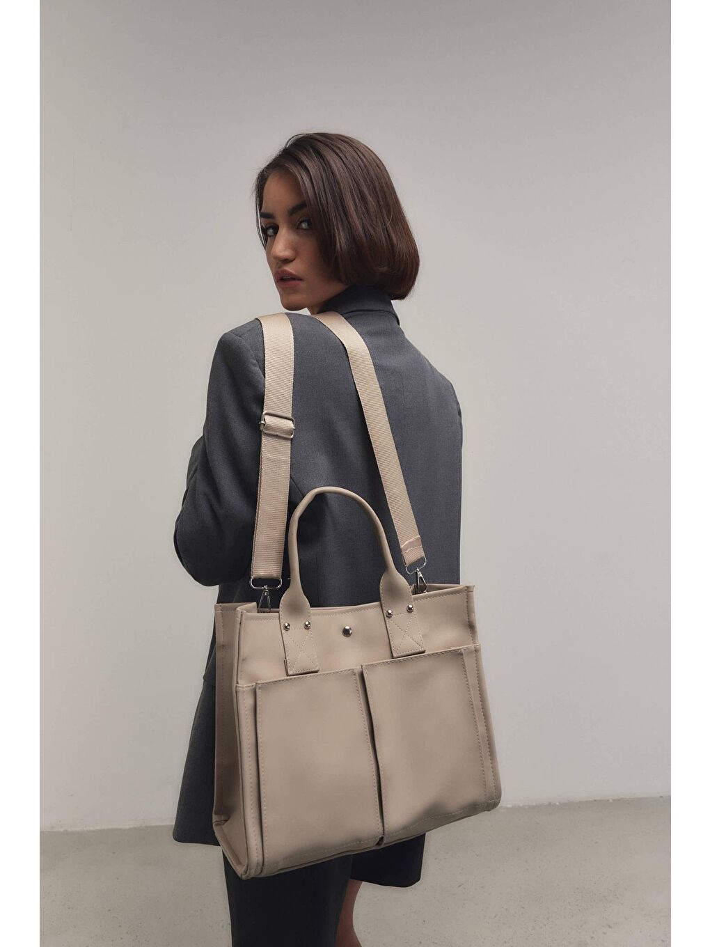 Yumi Omuz Çantası Bej-5