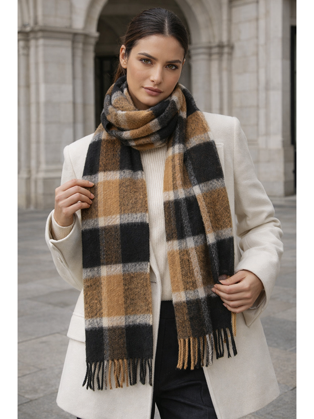 Karışık Kadın Siyah Ekose Desenli Atkı-Şal SAL1304-4