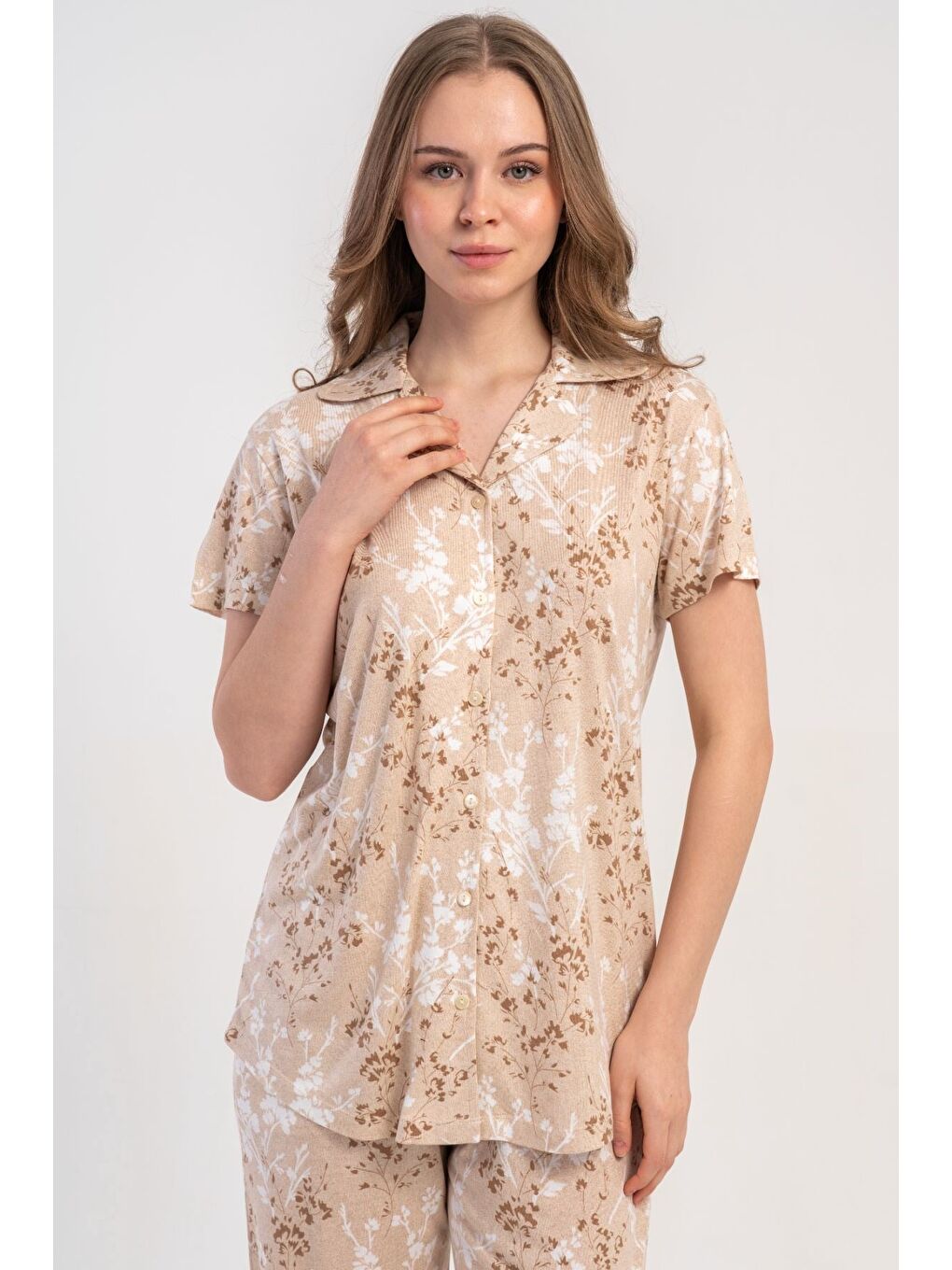 Kahverengi Gömlek Yaka Önden Düğmeli Pijama Takımı Açık Kahve-512236-3