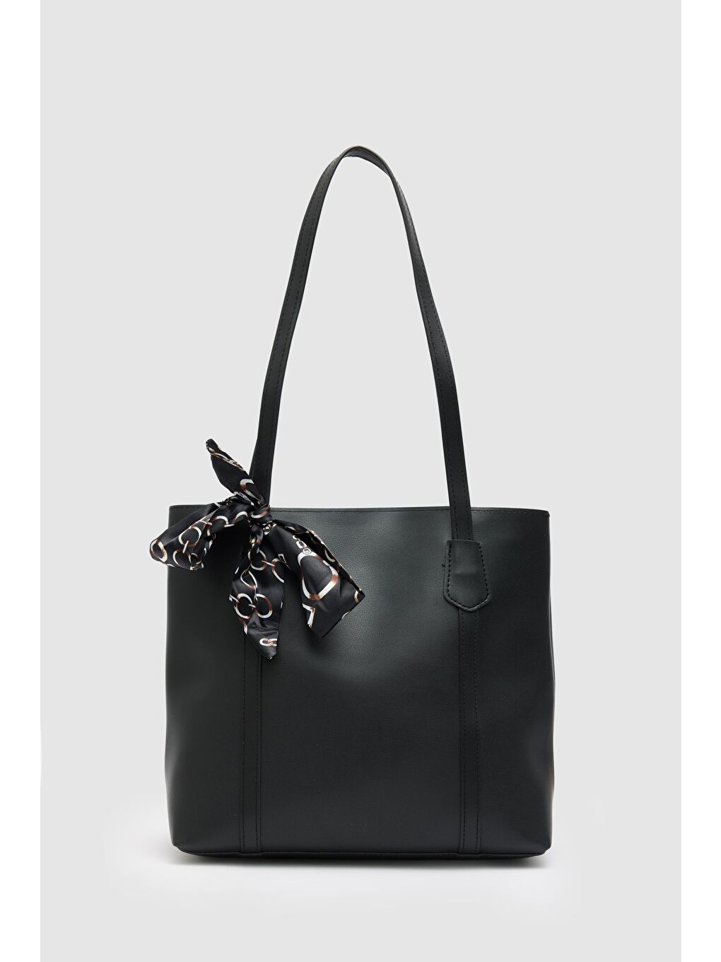 Grape Fularlı Omuz Çantası Siyah